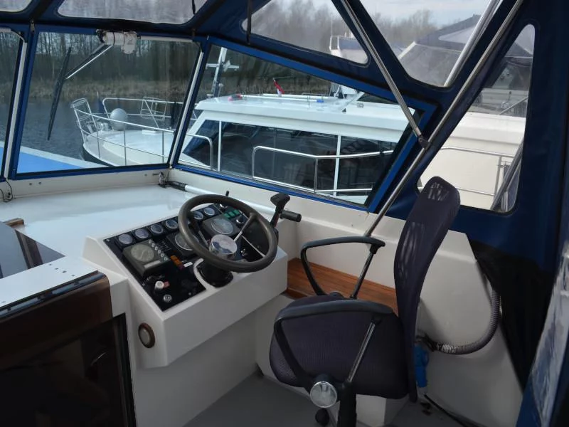 Safari Houseboat 1200 (Holidaytime)  - 2