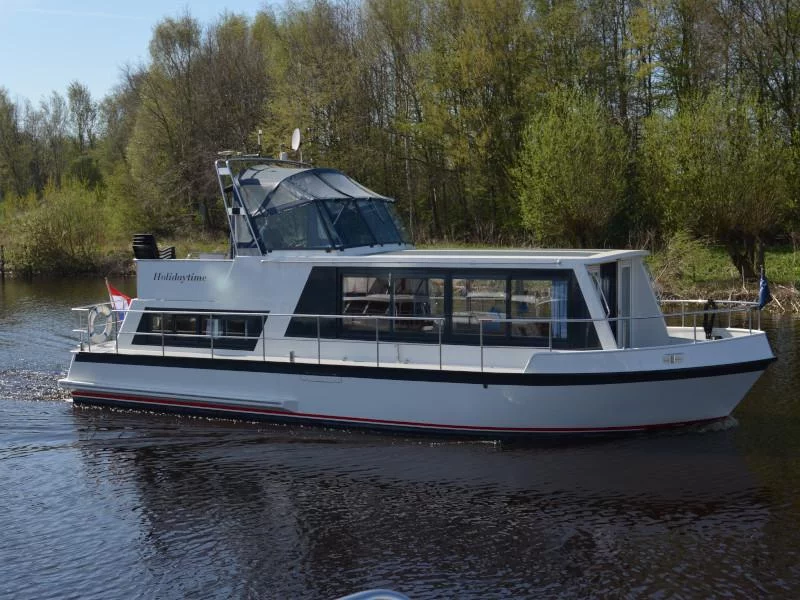Safari Houseboat 1200 (Holidaytime) Main image - 0
