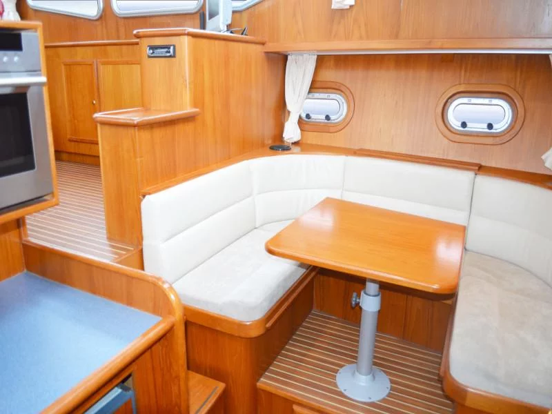 Advantage 42 (4) (Drait 79) Interior image - 4