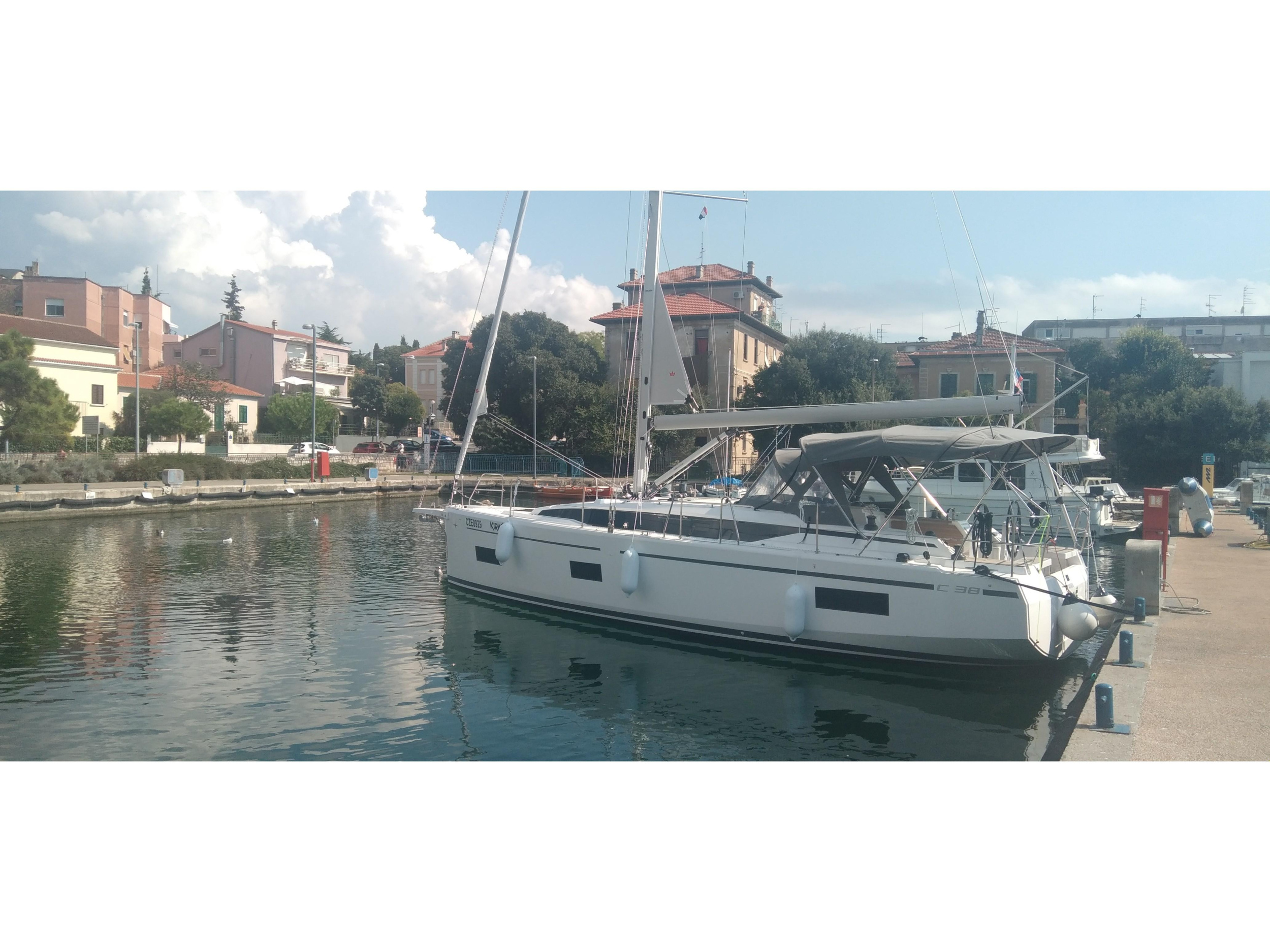 Photo #1 - Bavaria C38 (2 heads) (Kirke) in Zadar - 9222