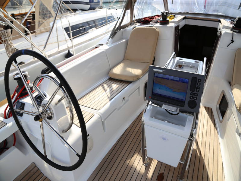 Photo #3 - Sun Odyssey 419 (Kandur II) in Kastela - 24431