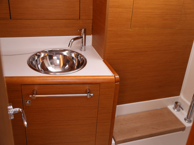 Photo #2 - Sun Odyssey 409 (Miu Miu) en Kastela - 18010