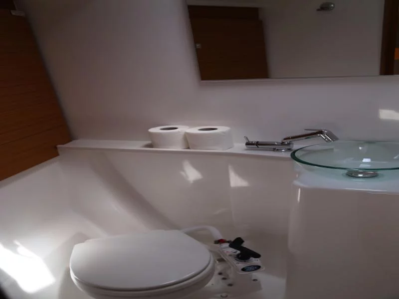 Dufour 460 Grand Large 4 cabin (Sea Hawk)  - 25