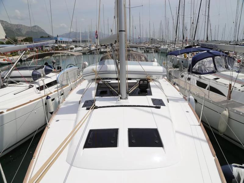 Dufour 460 Grand Large 4 cabin (Sea Hawk)  - 37