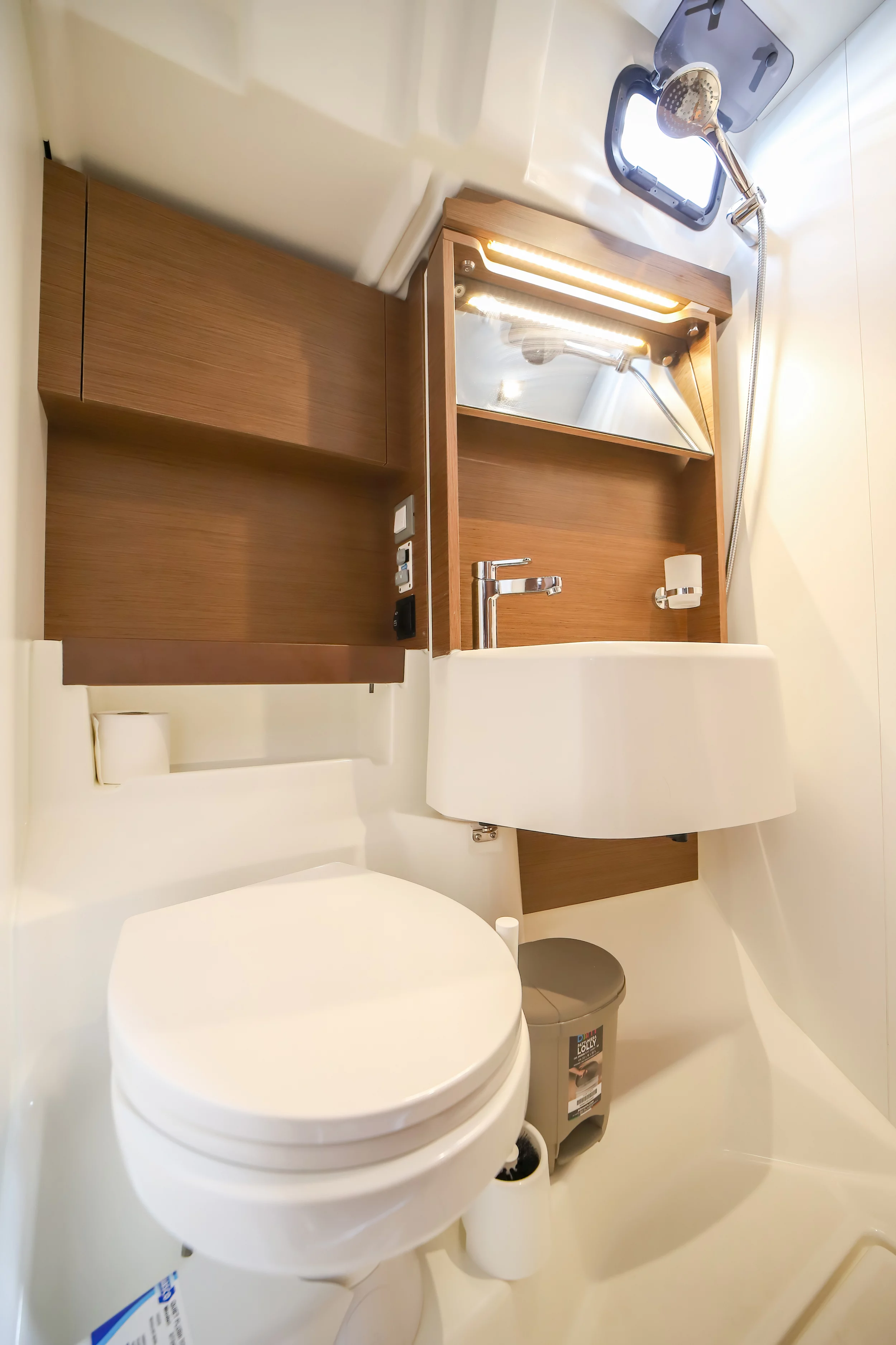 Oceanis 51.1 (Artemide - Comfort line)  - 14