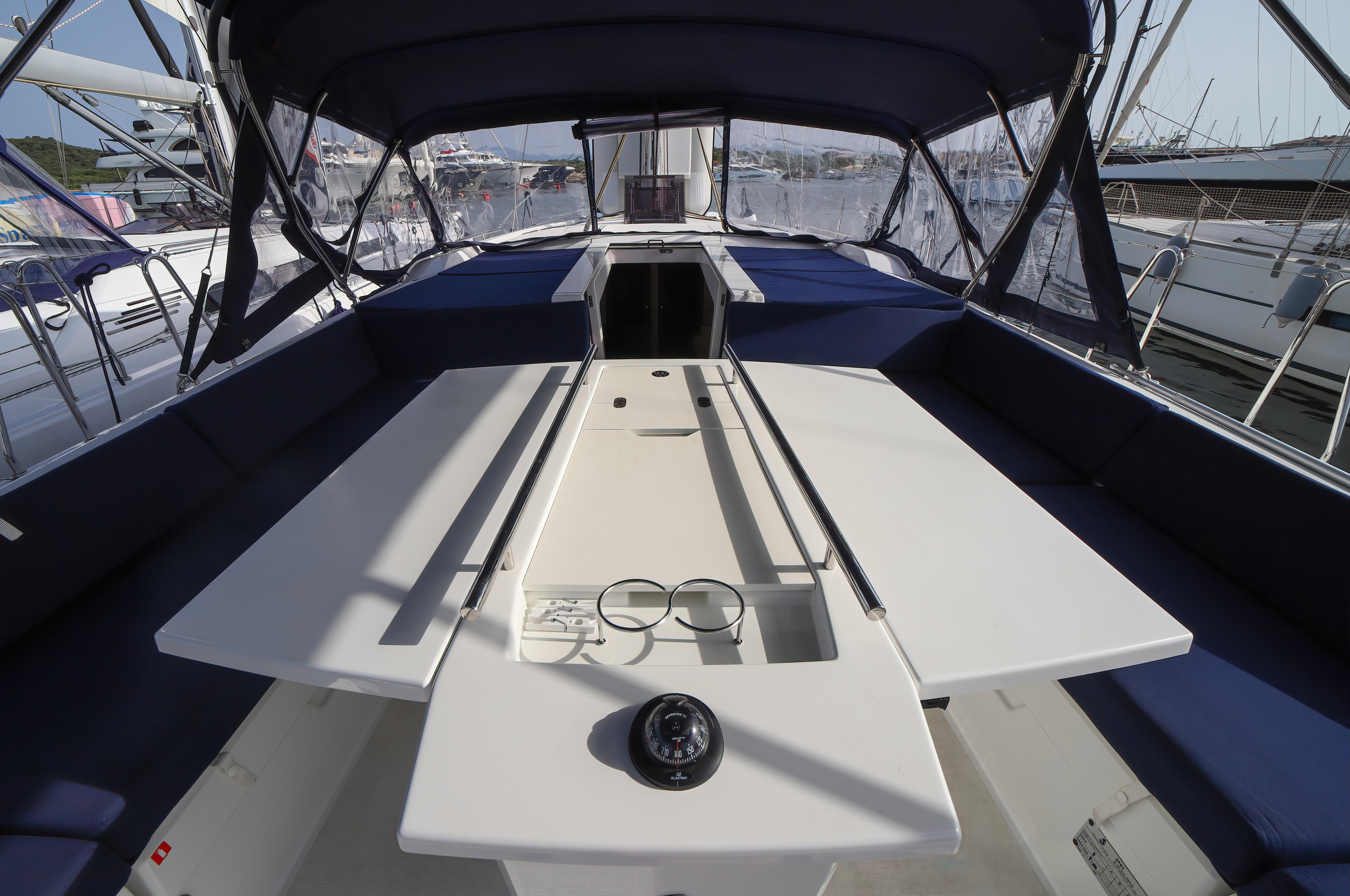 Photo #13 - Oceanis 51.1 (Artemide - Comfort line) in Olbia - 8769