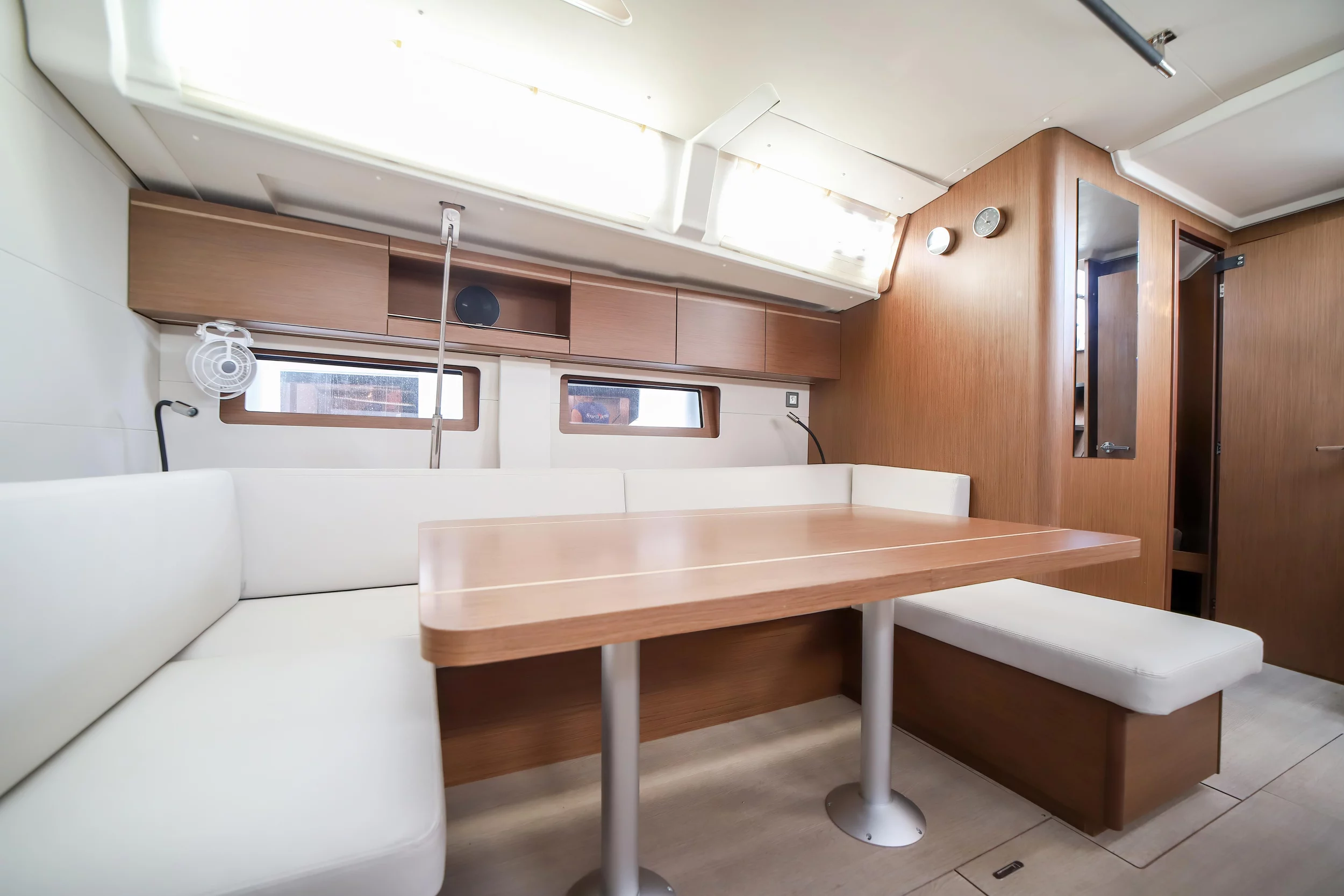 Oceanis 51.1 (Briseide - Comfort line)  - 14