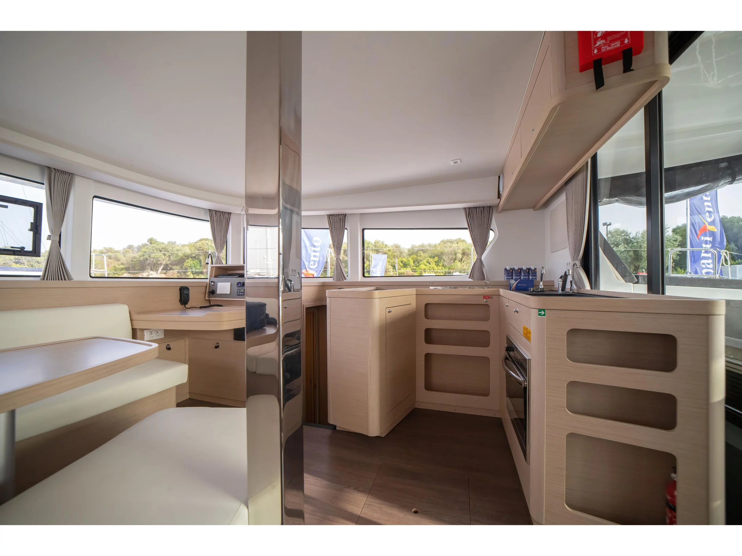 Lagoon 42 (Cassatina - Premium line) Interior image - 10