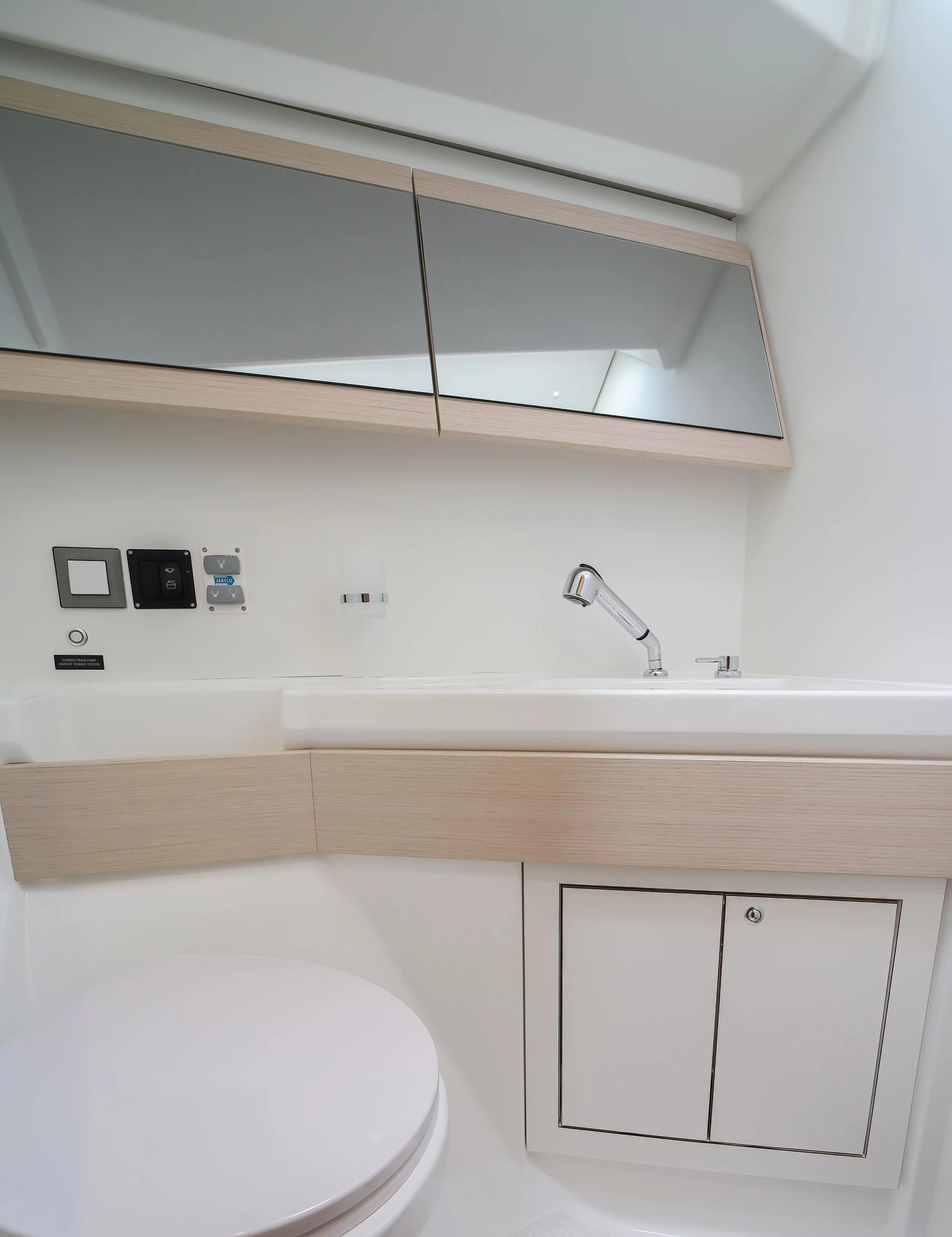 Oceanis 46.1 (Eonia - Comfort line)  - 8