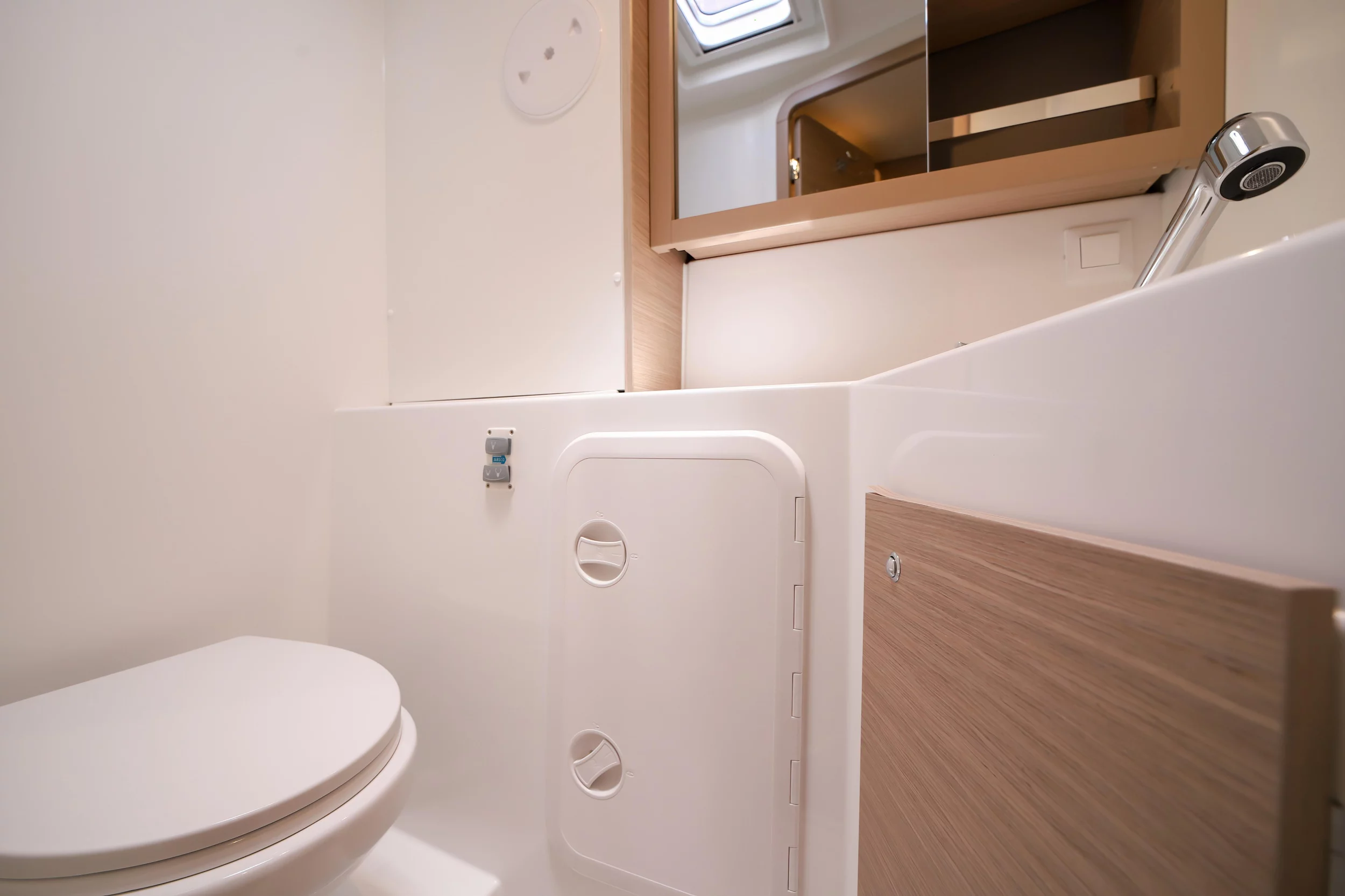 Lagoon 42 (Panella - Premium line)  - 15