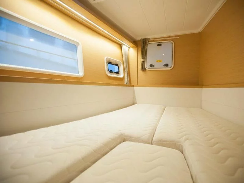 Lagoon 400 S2 (Lady Dom)  - 6