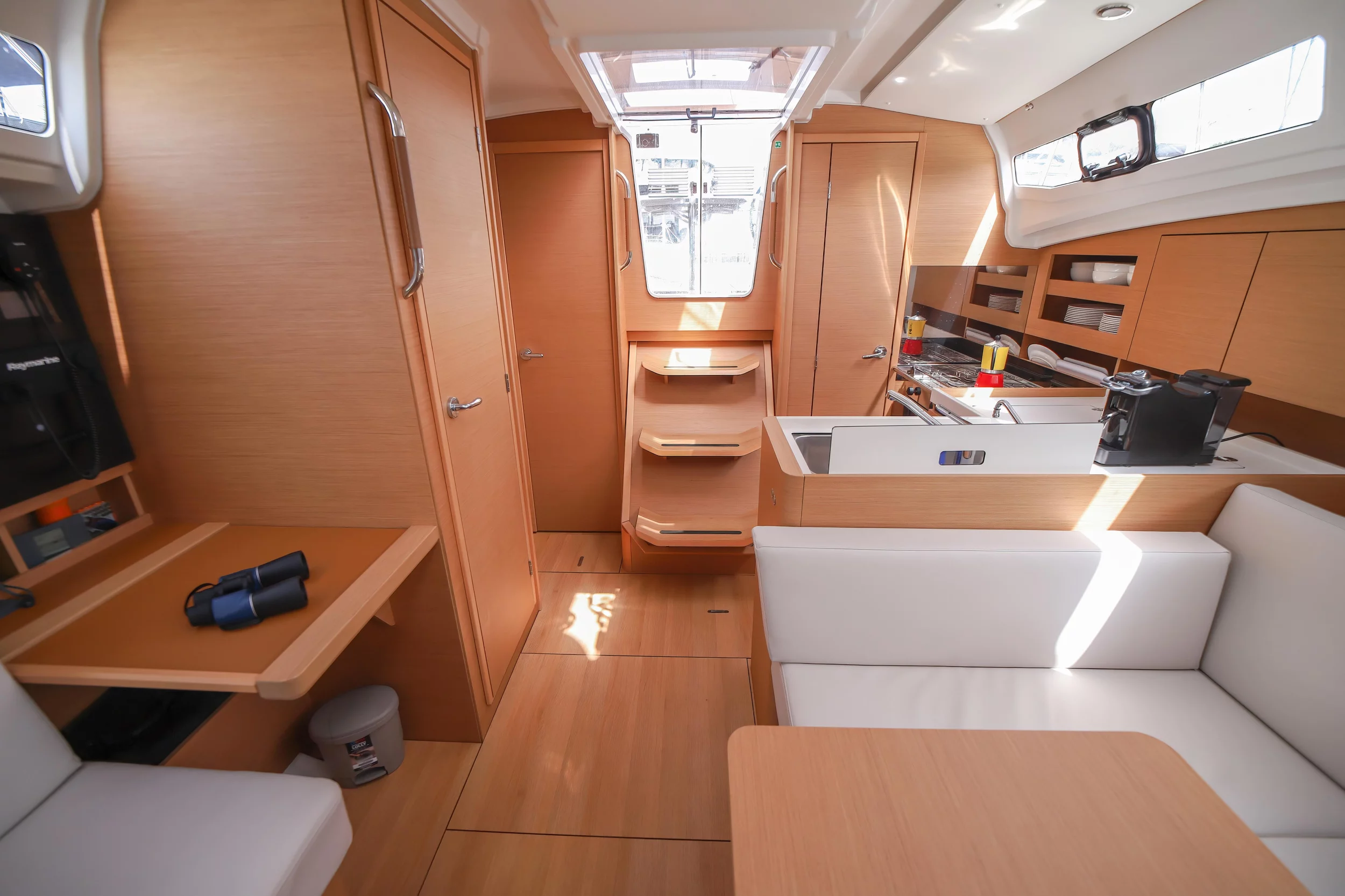 Sun Odyssey 380 (Twenty-One Cent - Comfort line)  - 1