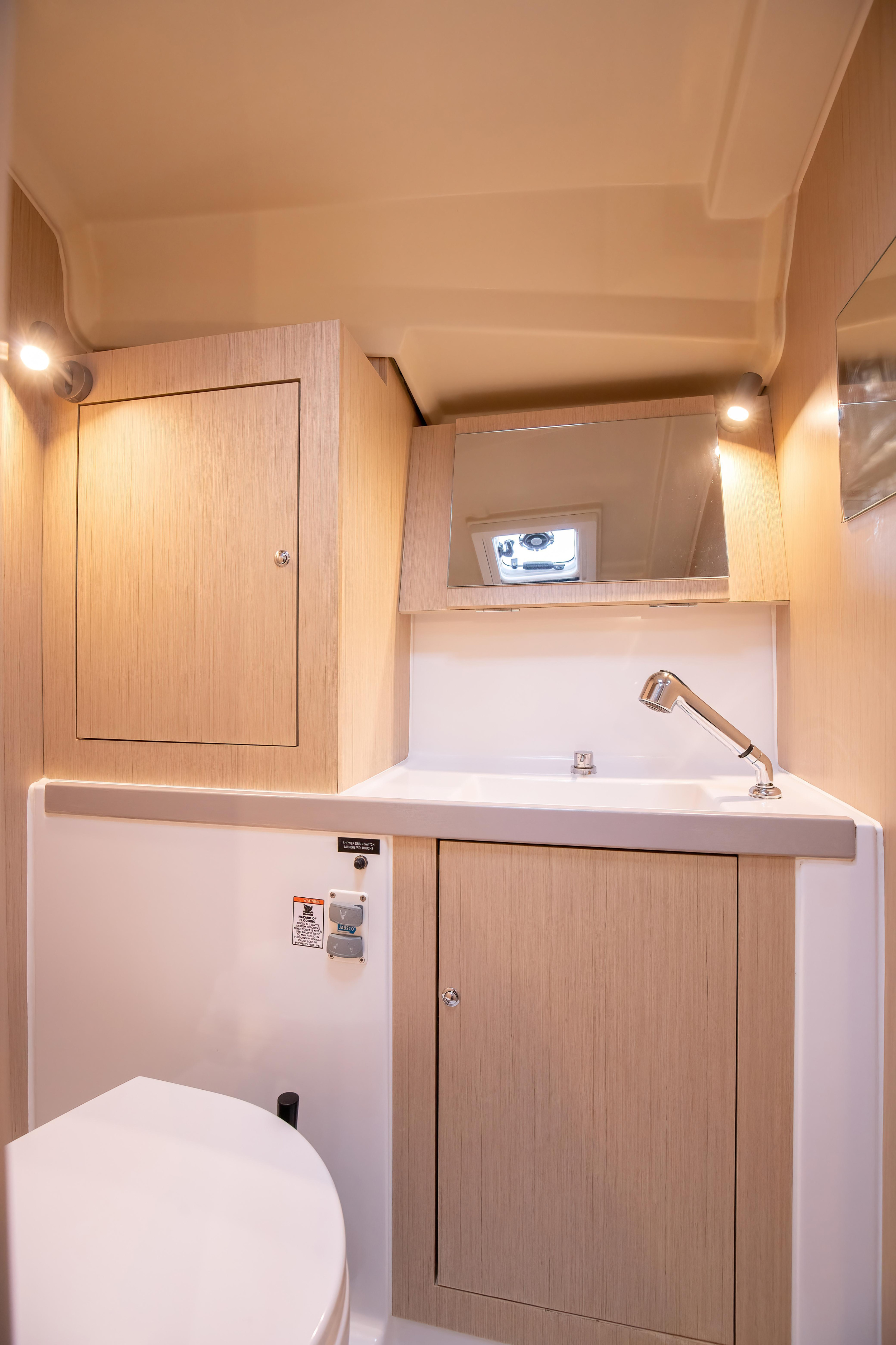 Photo #17 - Oceanis 41.1 (Arianna - Standard line) in Capo d'Orlando - 25296