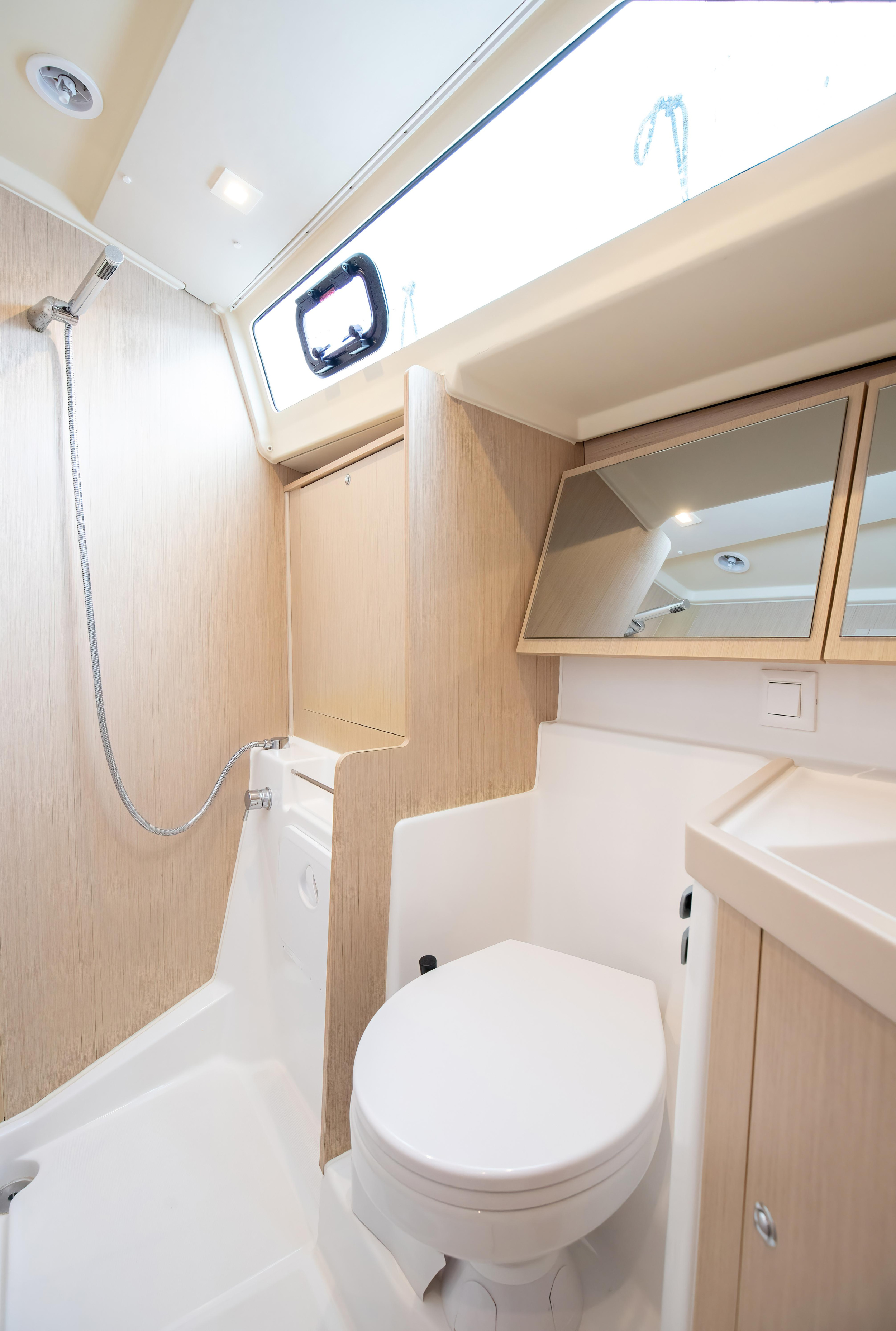 Photo #21 - Oceanis 41.1 (Arianna - Standard line) in Capo d'Orlando - 25296