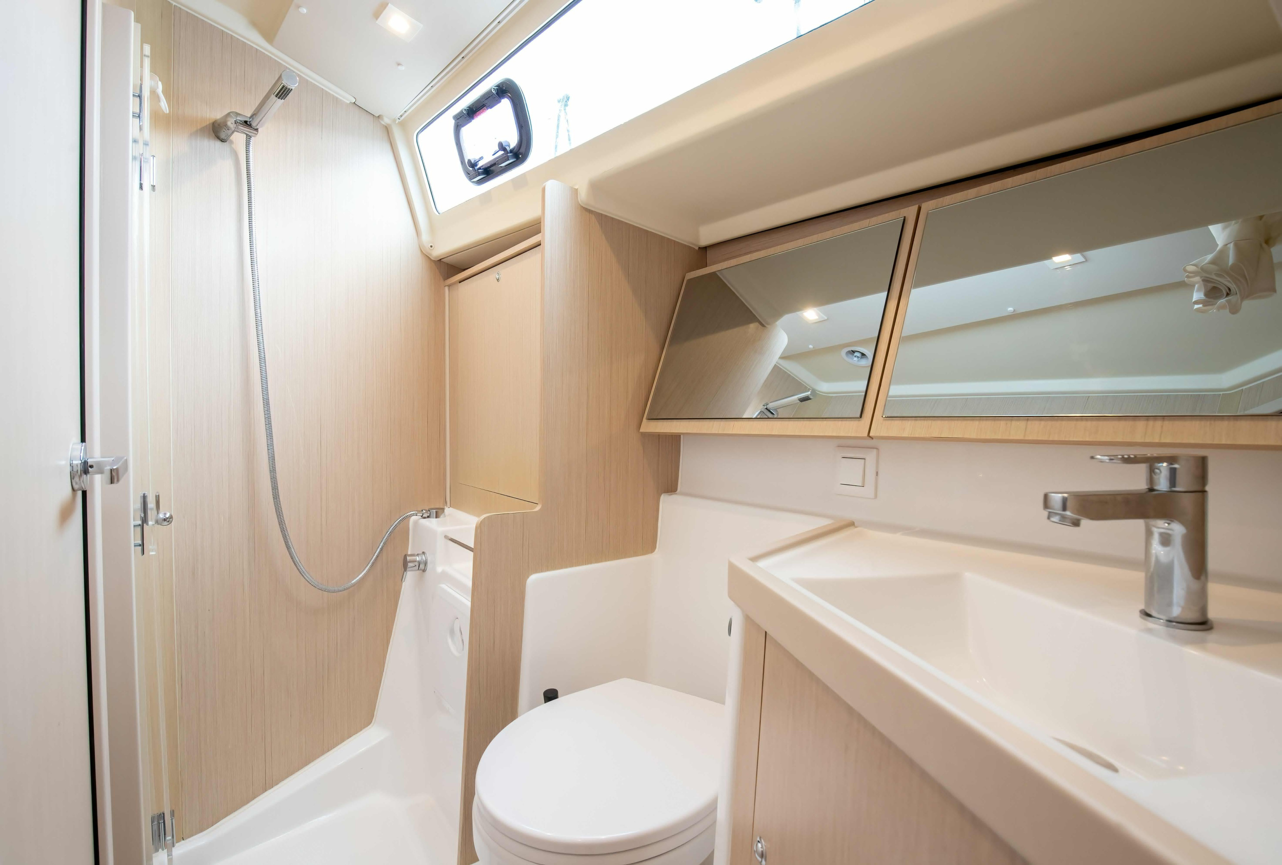 Photo #26 - Oceanis 41.1 (Arianna - Standard line) in Capo d'Orlando - 25296