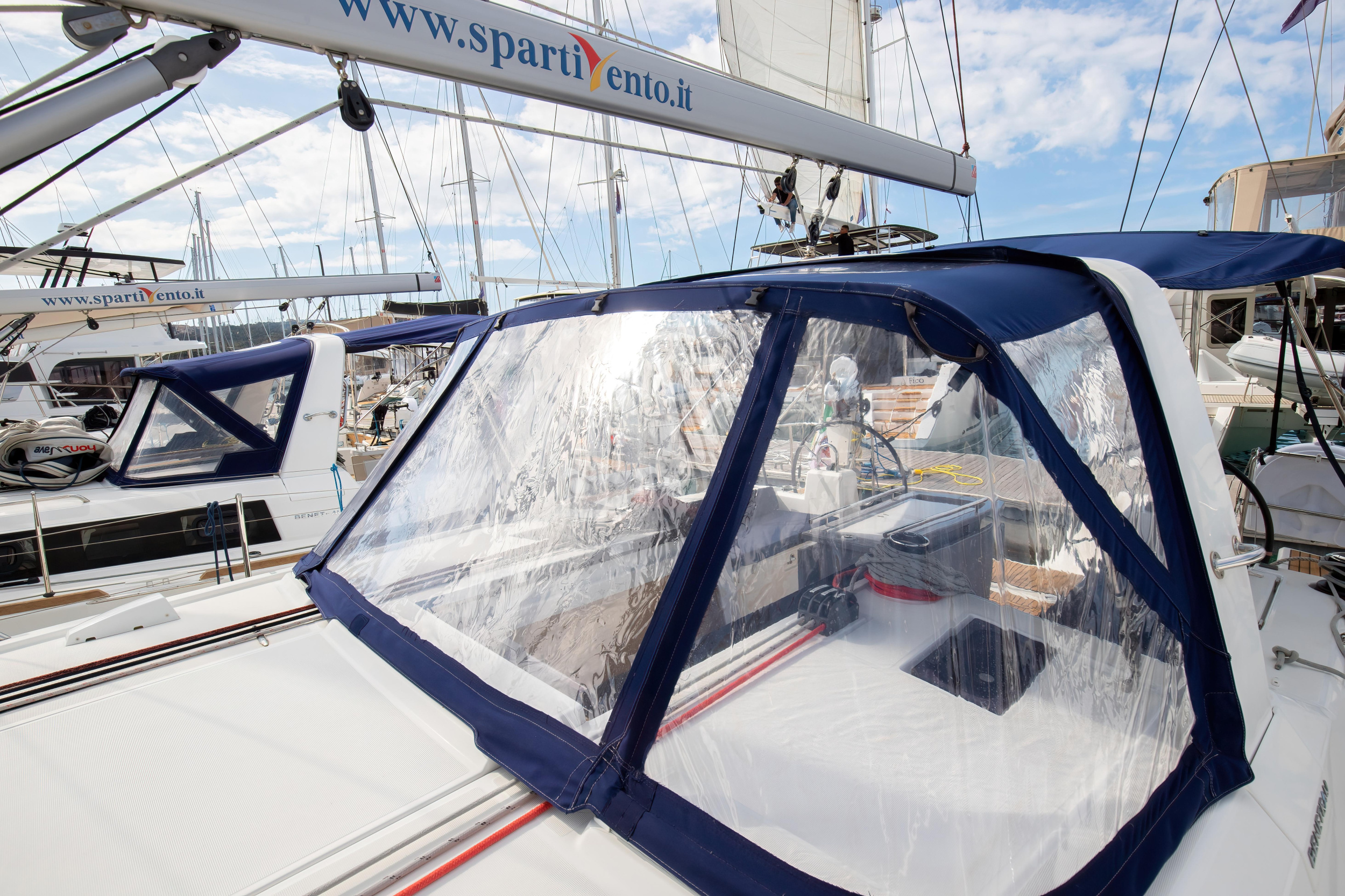 Photo #7 - Oceanis 41.1 (Arianna - Standard line) in Capo d'Orlando - 25296
