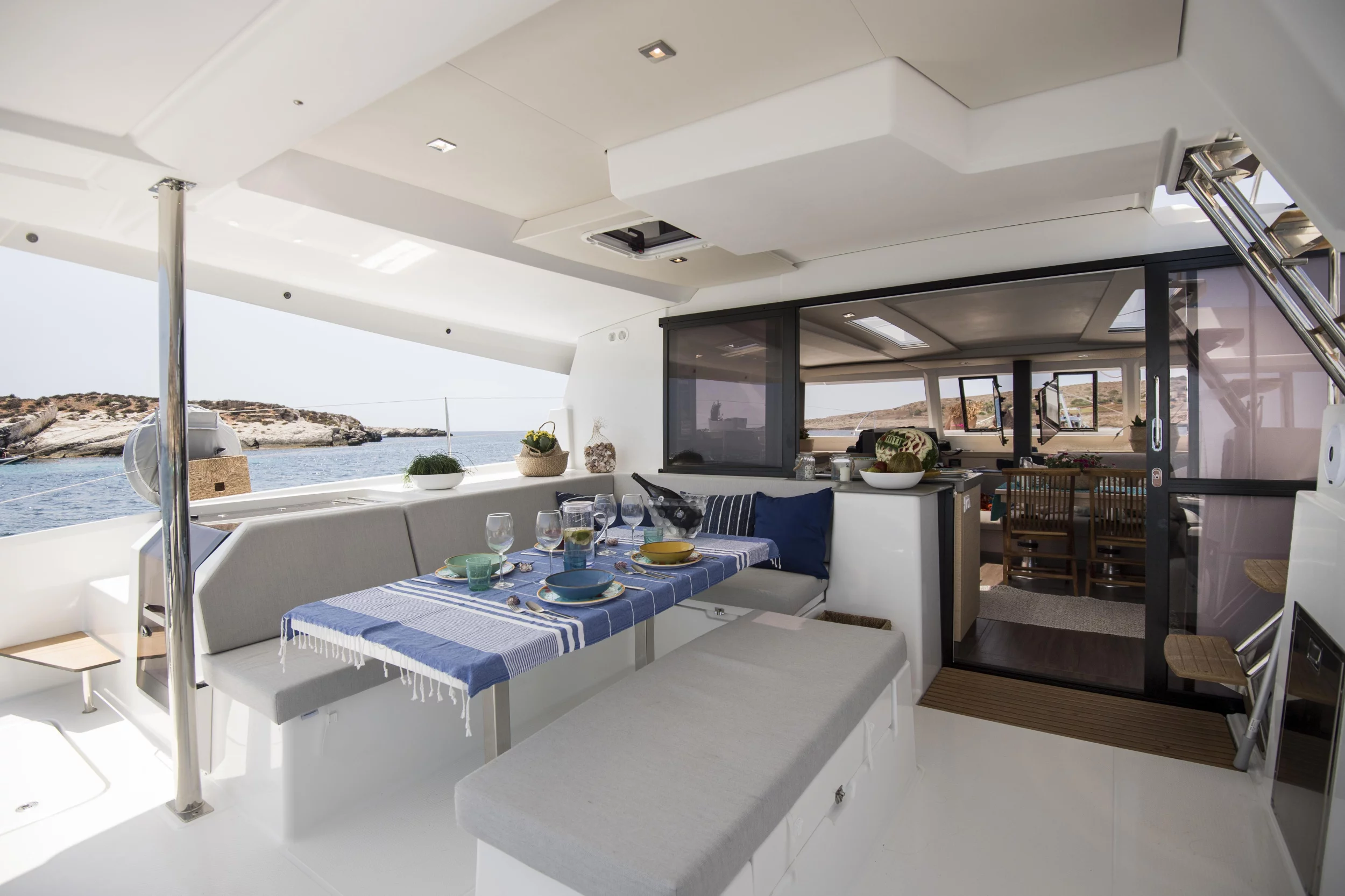 Fountaine Pajot Saona 47 (Wm-AC-Gen-Sol.Pan) (Saona)  - 28