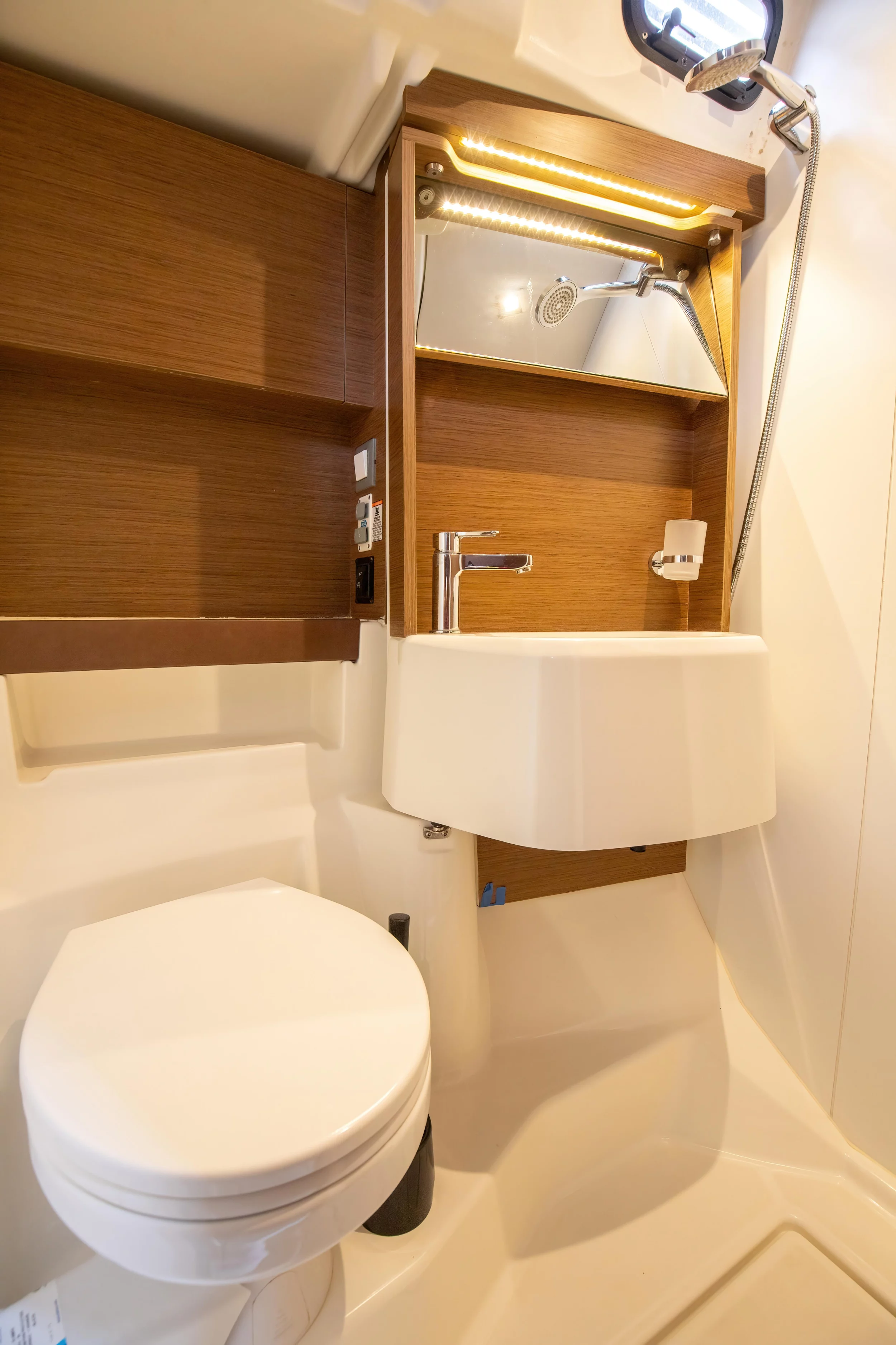 Oceanis 51.1 (Calipso - Comfort line)  - 14