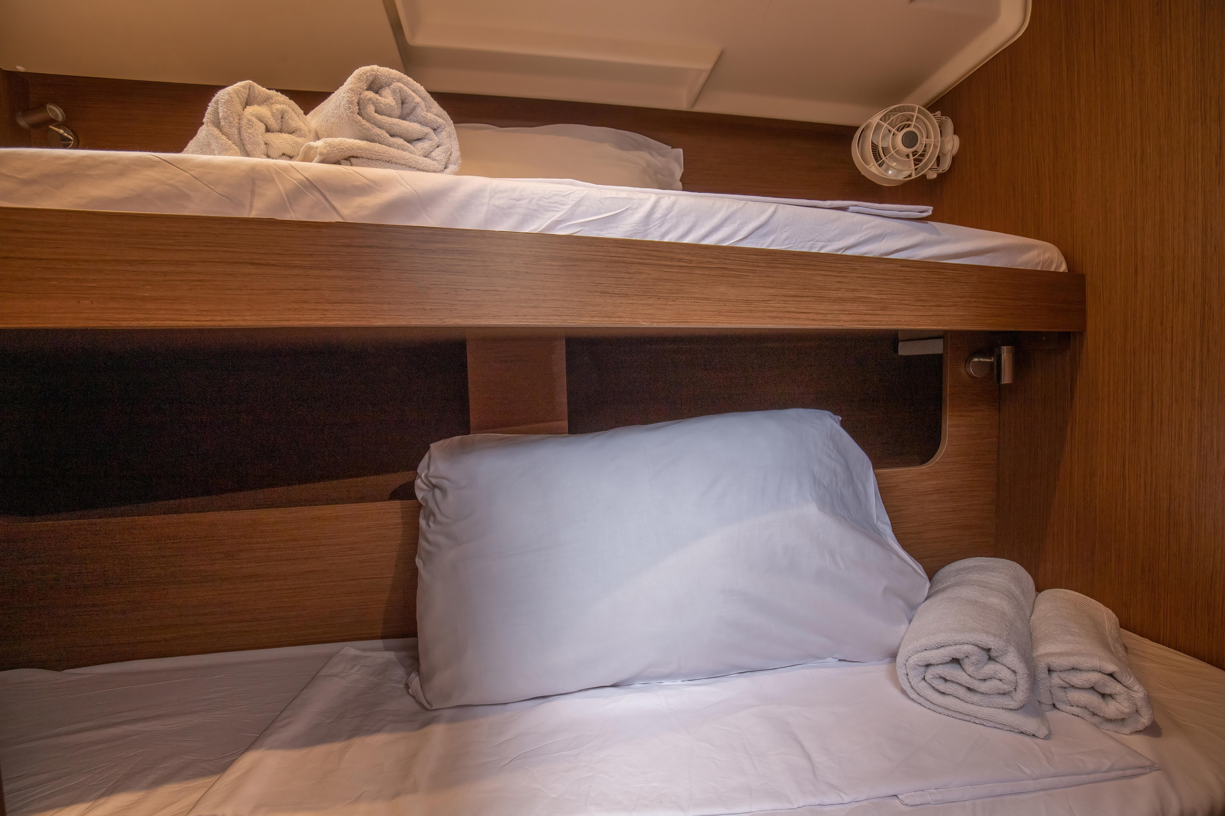 Photo #28 - Oceanis 51.1 (Calipso - Comfort line) en Portorosa - 24549