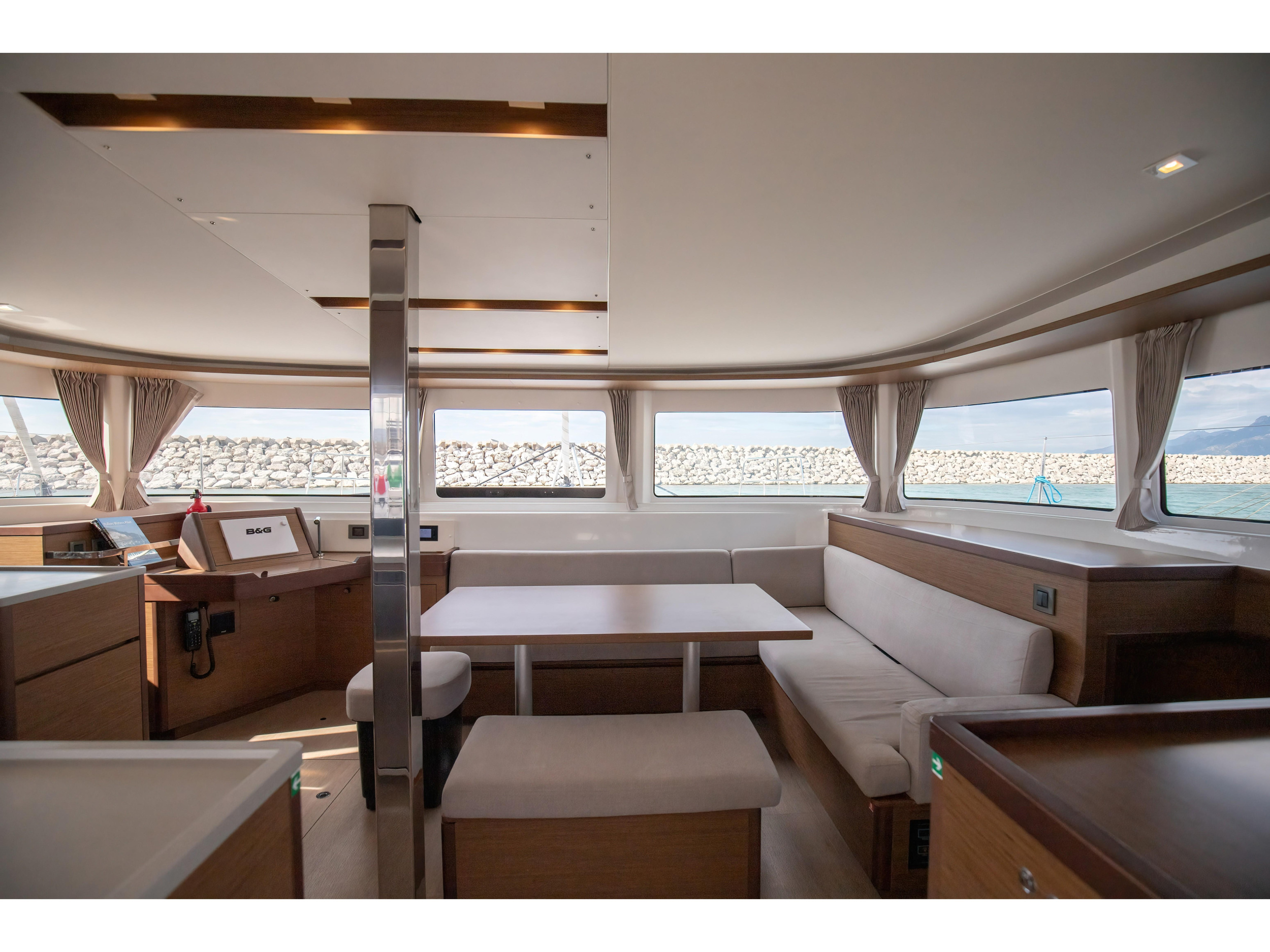 Photo #26 - Lagoon 46 (Cassata - Premium line) in Salerno - 3818