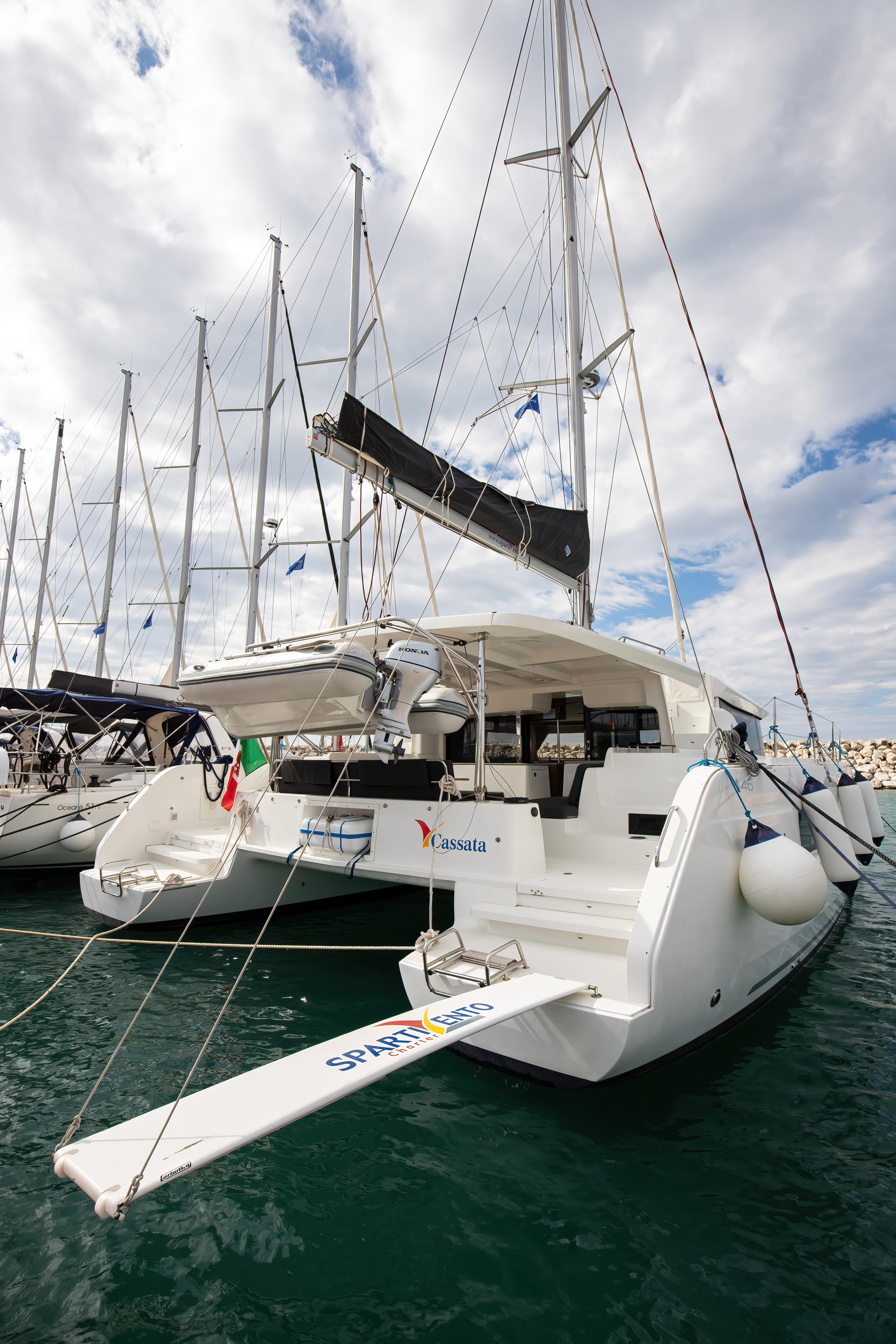 Photo #2 - Lagoon 46 (Cassata - Premium line) in Salerno - 3818