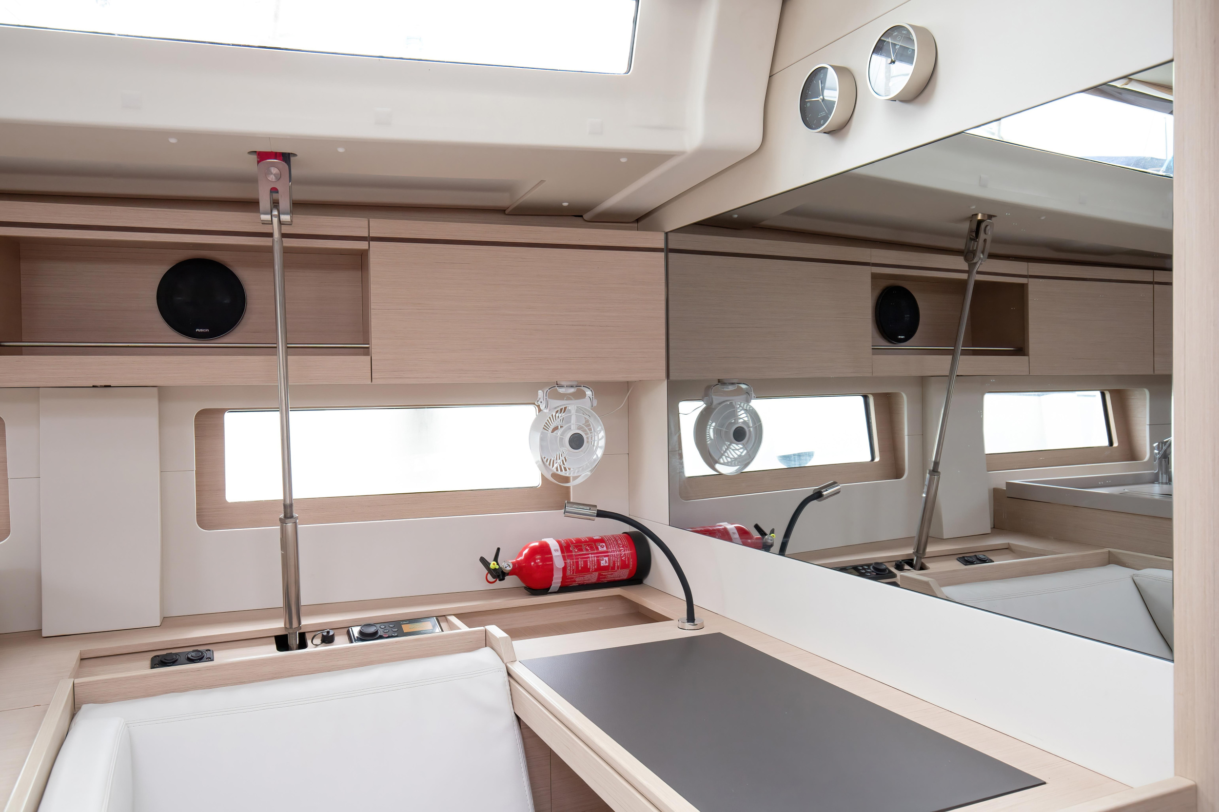 Photo #3 - Oceanis 51.1 (Elpida - Premium line) in Castiglioncello - 6168