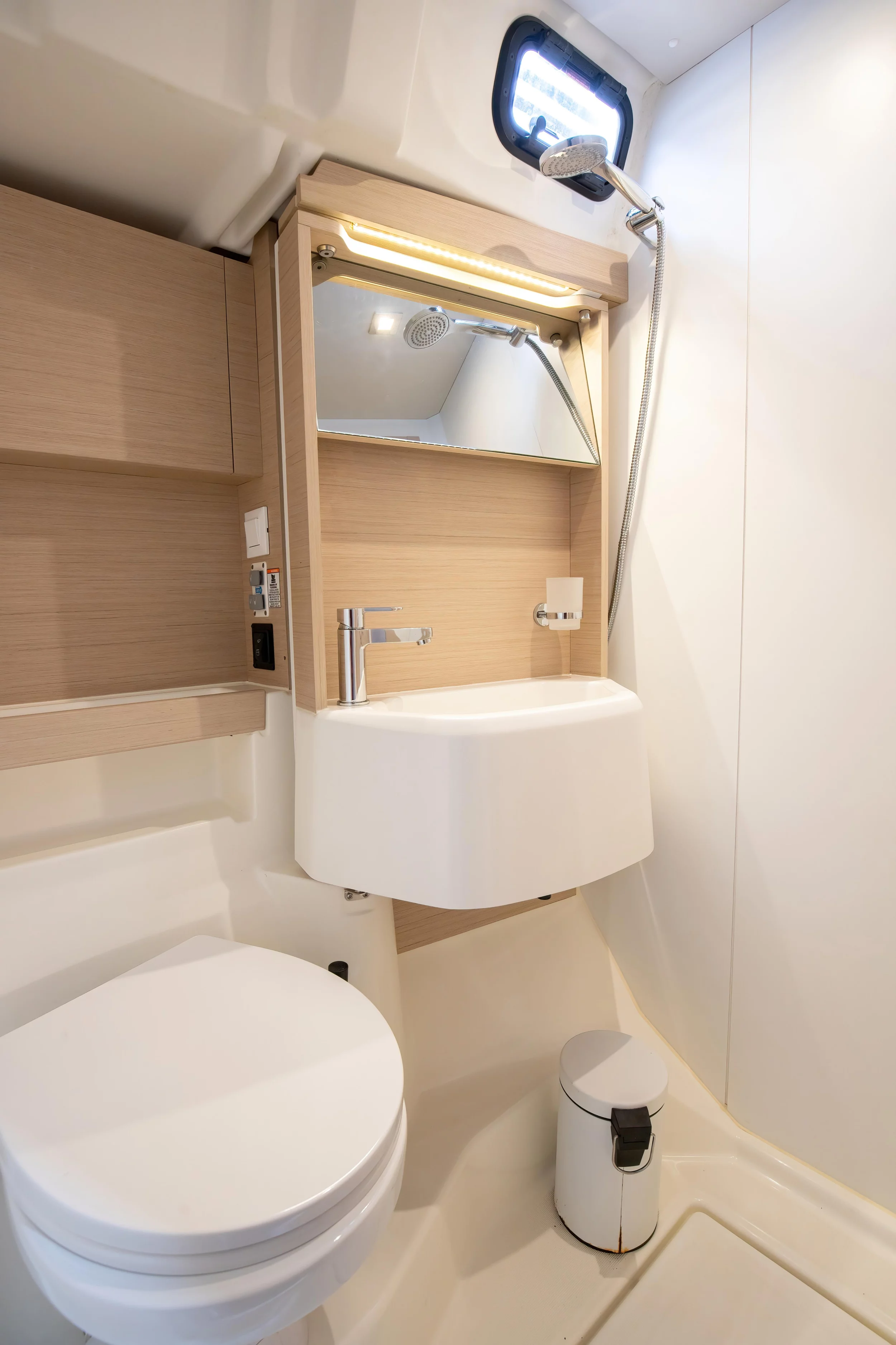 Oceanis 51.1 (Elpida - Premium line)  - 17