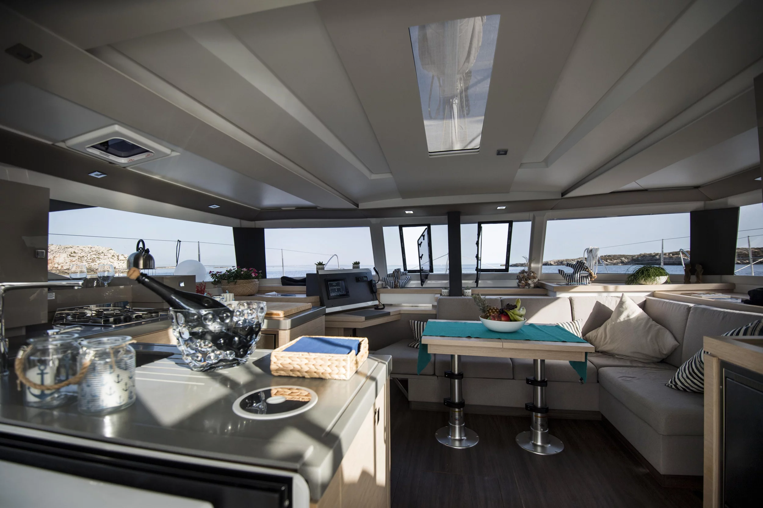 Fountaine Pajot Saona 47 (Wm-AC-Gen-Sol.Pan) (Saona)  - 6
