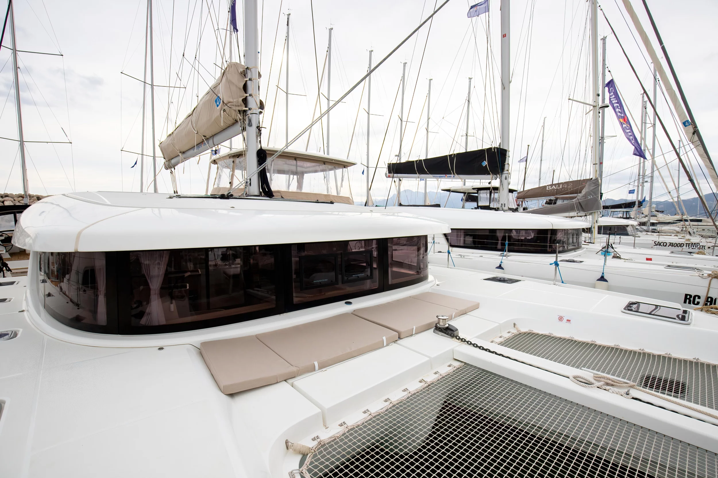 Lagoon 42 (Emozione - Premium line)  - 32
