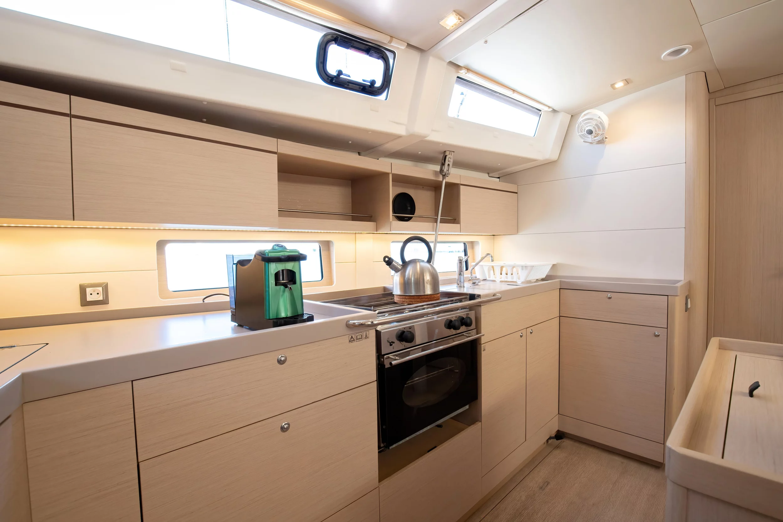 Oceanis 46.1 (5 cab) (Filìa - Standard line)  - 12