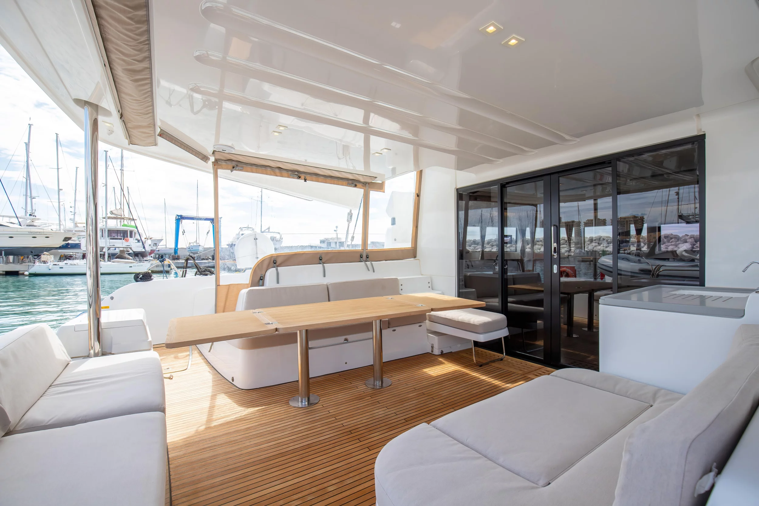 Lagoon 50 (6 cab) (Finocchietto - Premium Crewed Line)  - 35