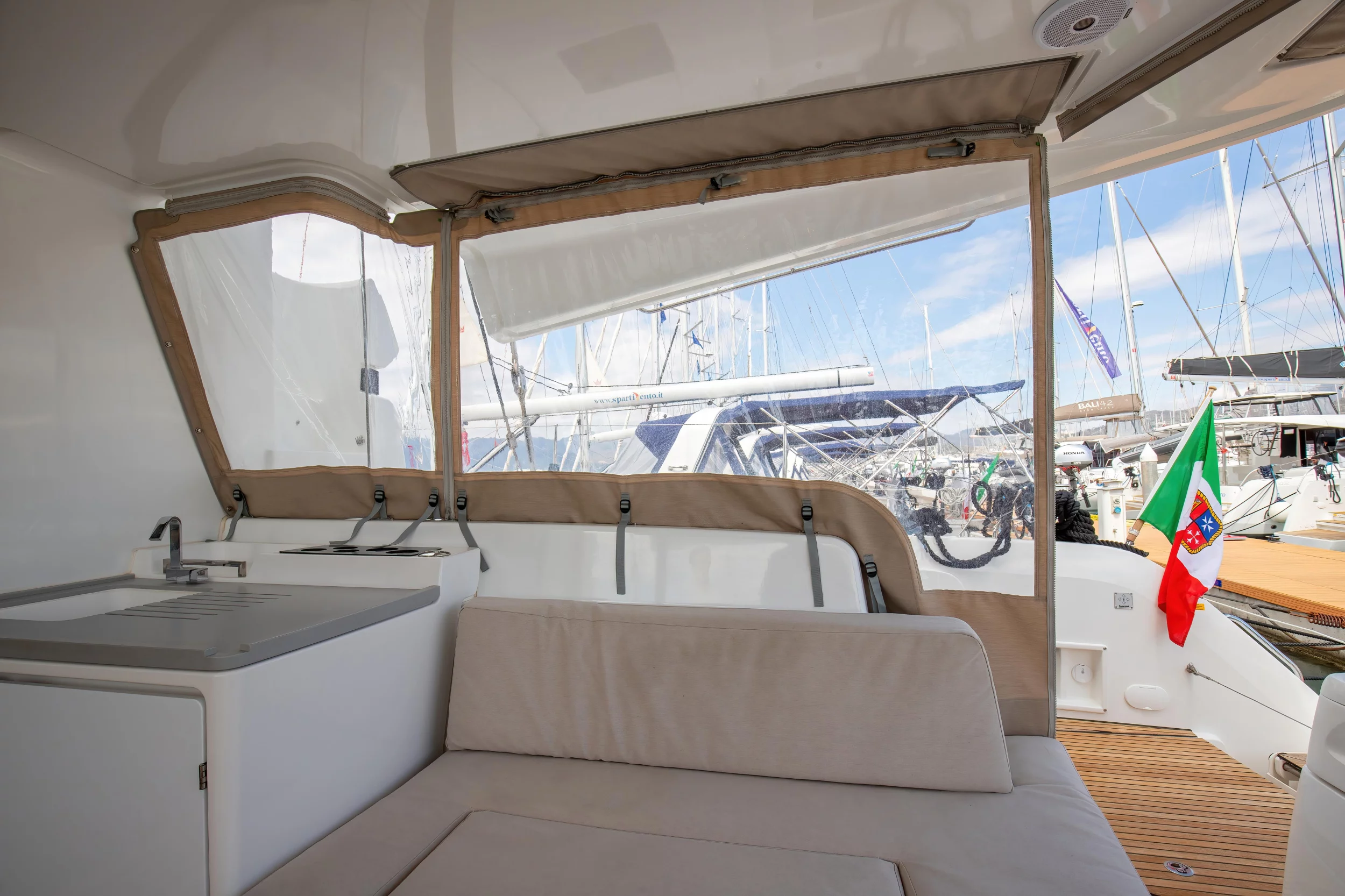 Lagoon 50 (6 cab) (Finocchietto - Premium Crewed Line)  - 30