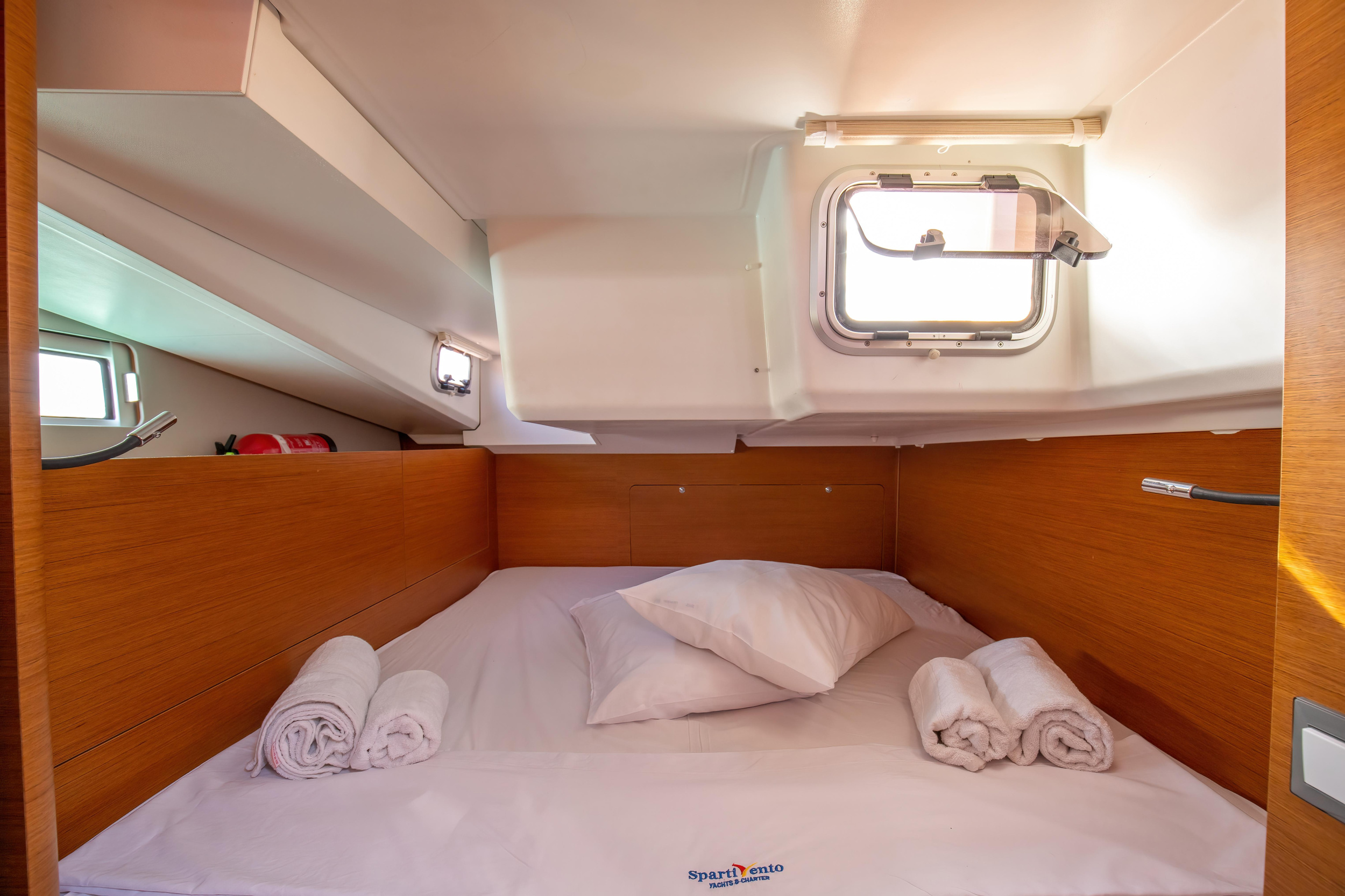 Photo #6 - Sun Odyssey 440 (Magics - Standard line) in Salerno - 25312