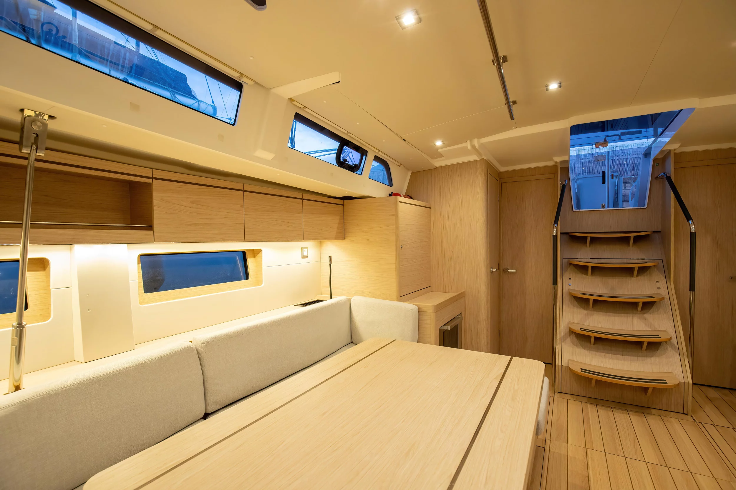Oceanis 51.1 (4 cab) (Olimpia - Comfort line)  - 3
