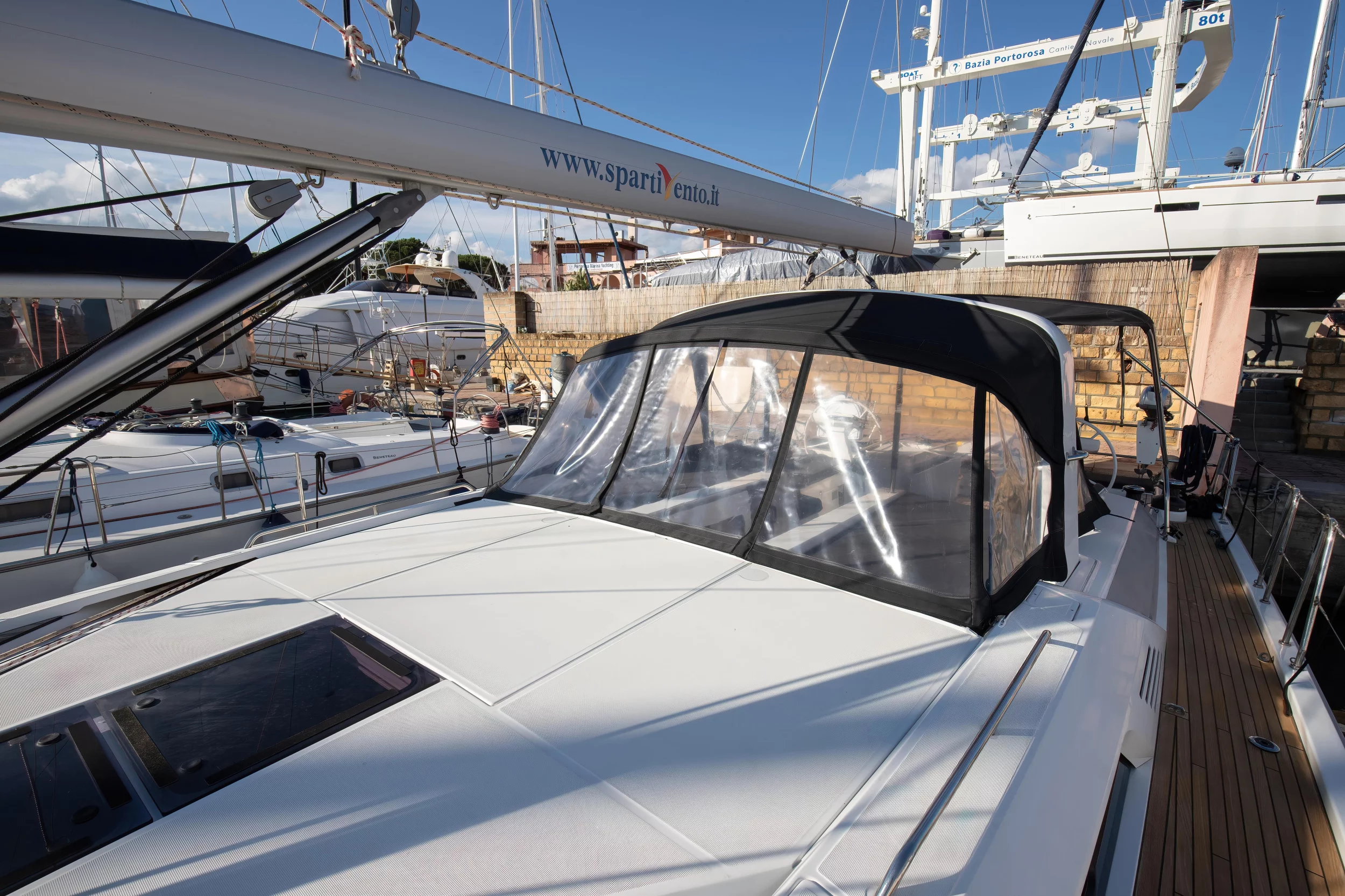 Oceanis 51.1 (4 cab) (Olimpia - Comfort line)  - 23