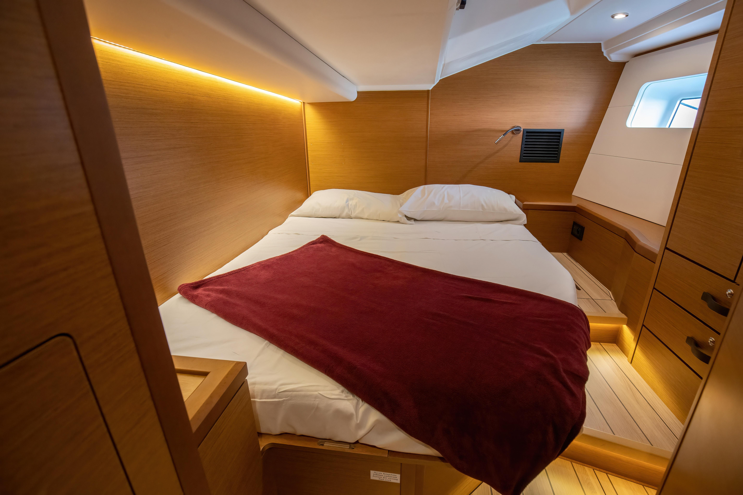 Photo #16 - Jeanneau 54 - 5cab (Psyche - Premium line) en Portorosa - 7230