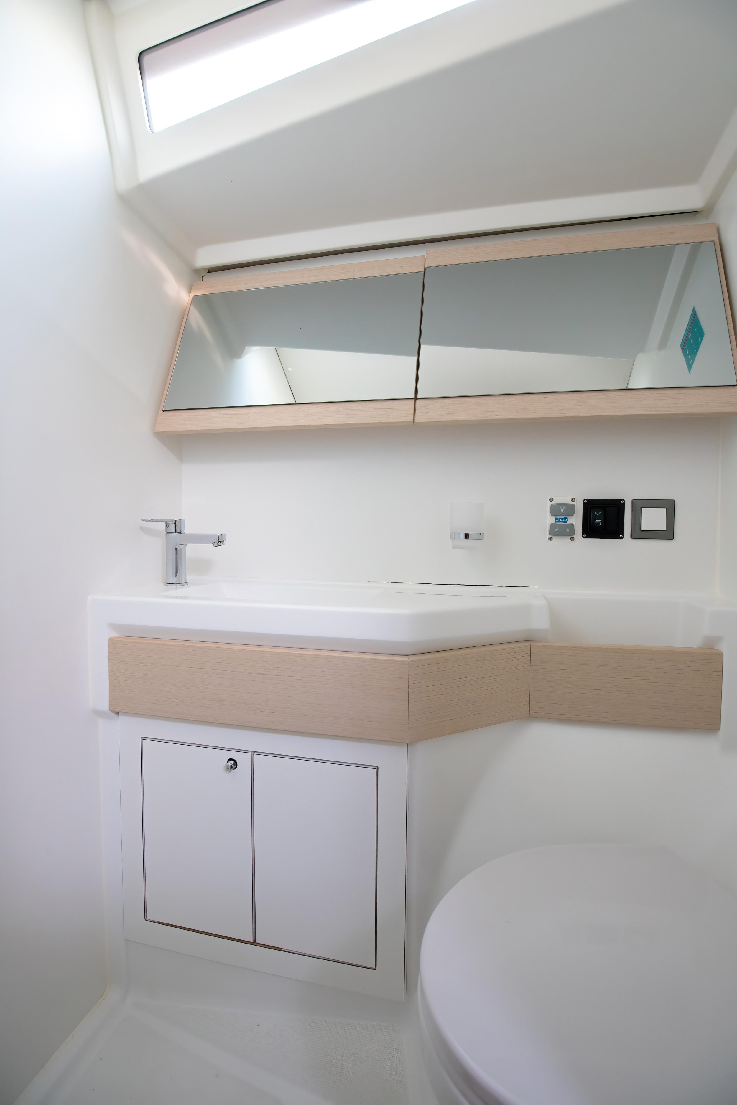 Photo #2 - Oceanis 46.1 (bunk cab) (Tyche - Standard line) en Castiglioncello - 24562