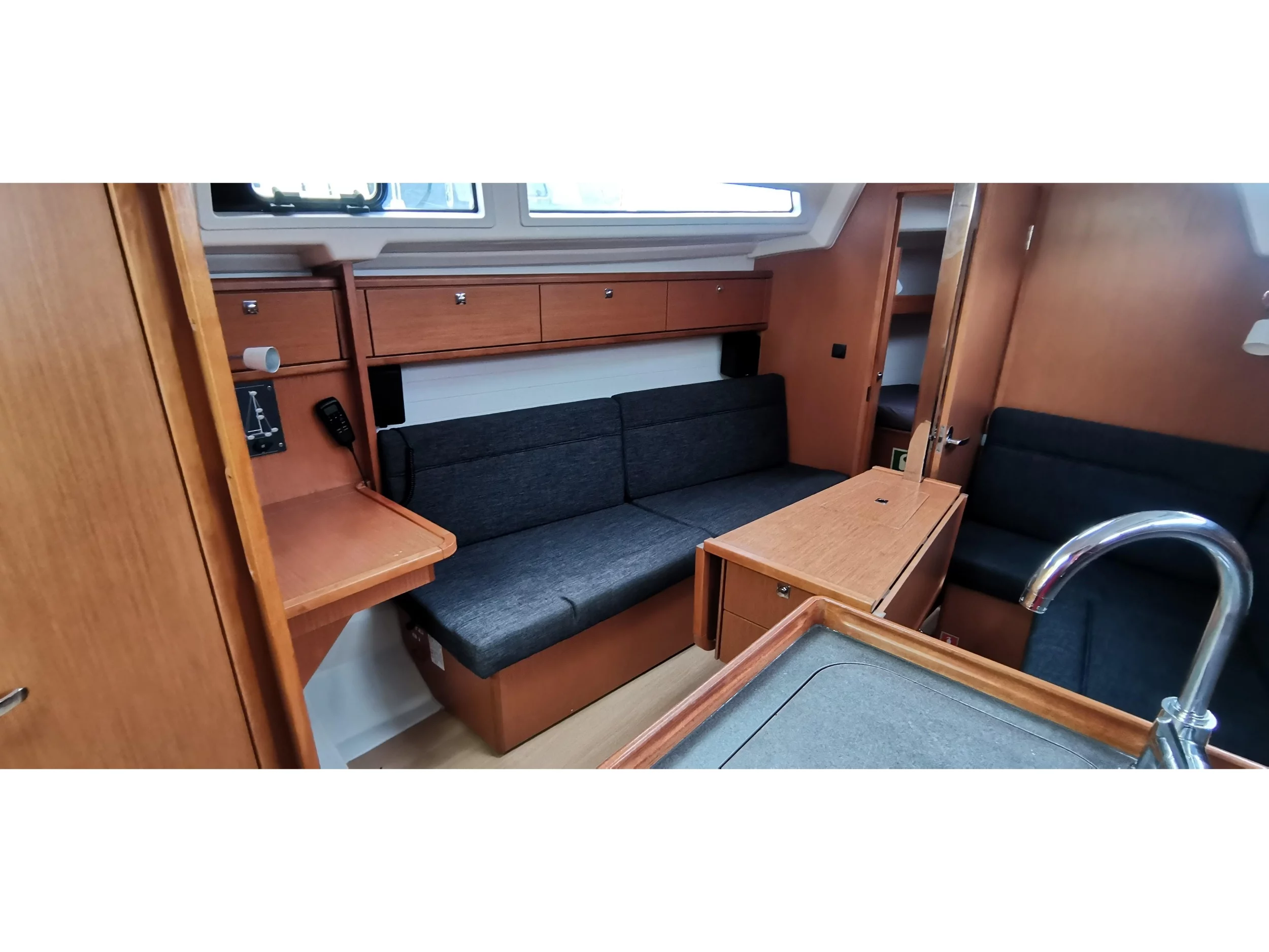 Bavaria Cruiser 33 (S/Y Alkyoni) Interior image - 5