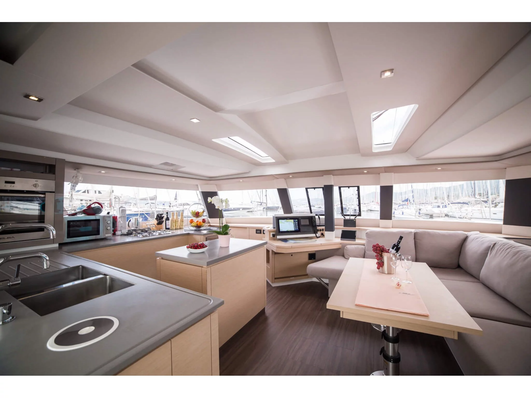 Saba 50 6+1 (Princess Aphrodite (crewed) WEDNESDAY) Interior image - 2
