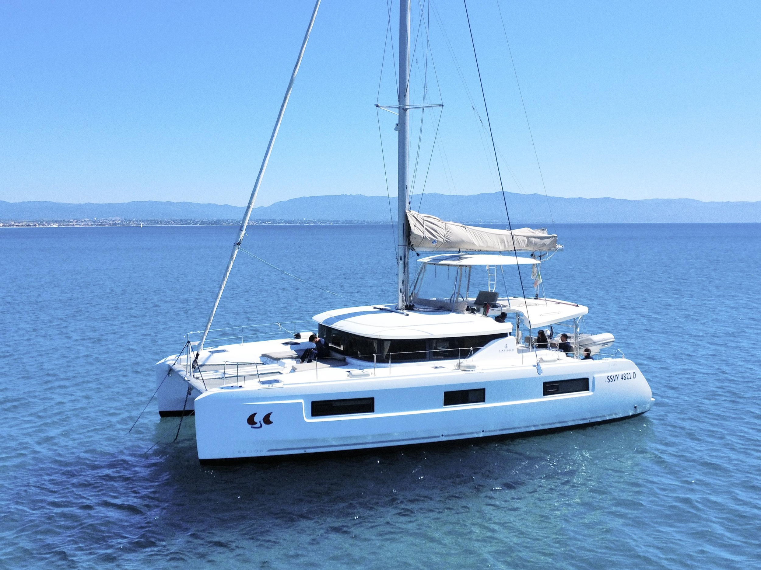 Lagoon 46 — photo 1