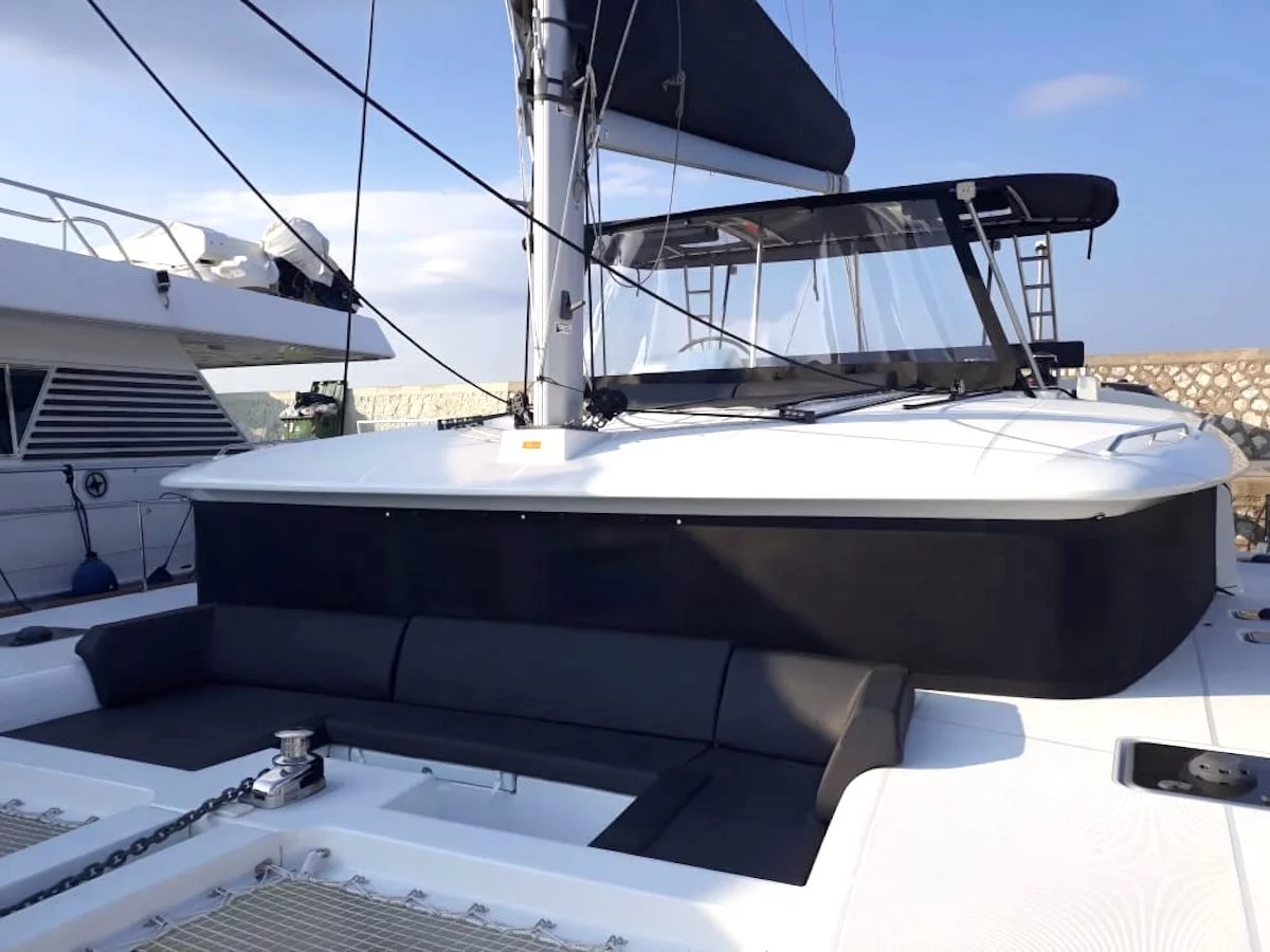 Lagoon 450F (Escapade)  - 1