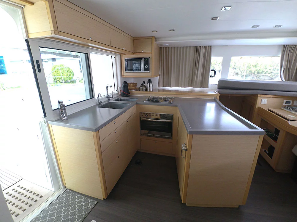 Lagoon 450 F (BELO) Interior image - 6