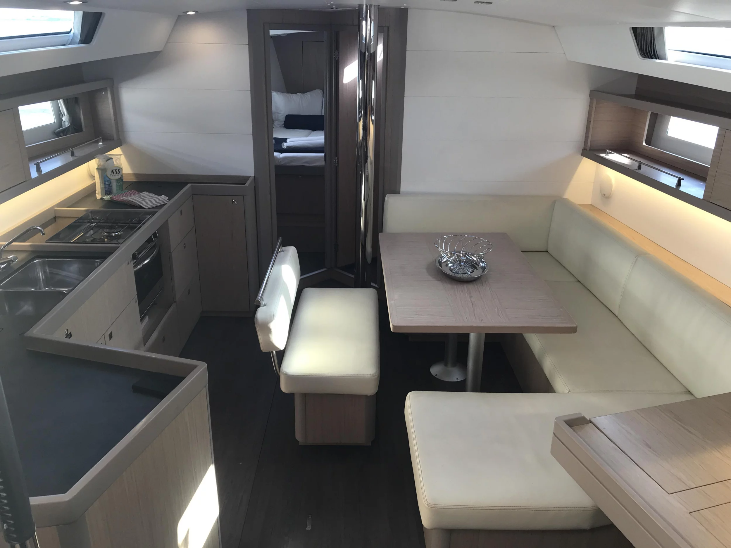 Oceanis 45 (Alfa Centauri I) Interior image - 1