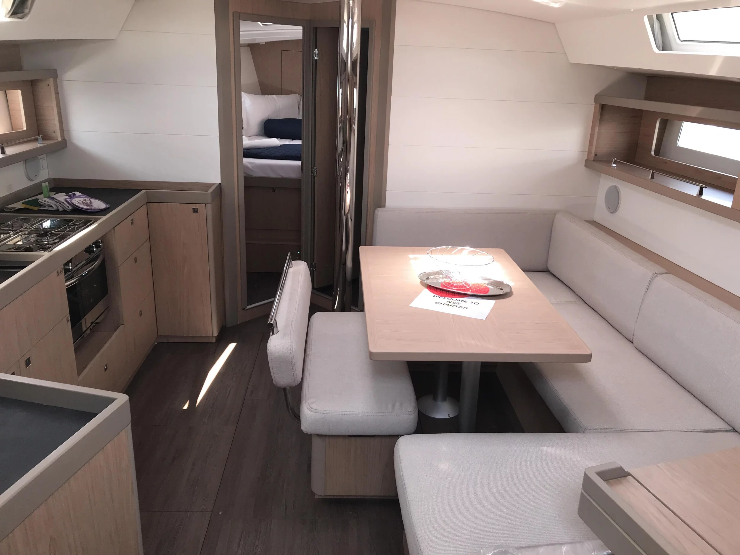Oceanis 45 (Algeiba) Interior image - 9