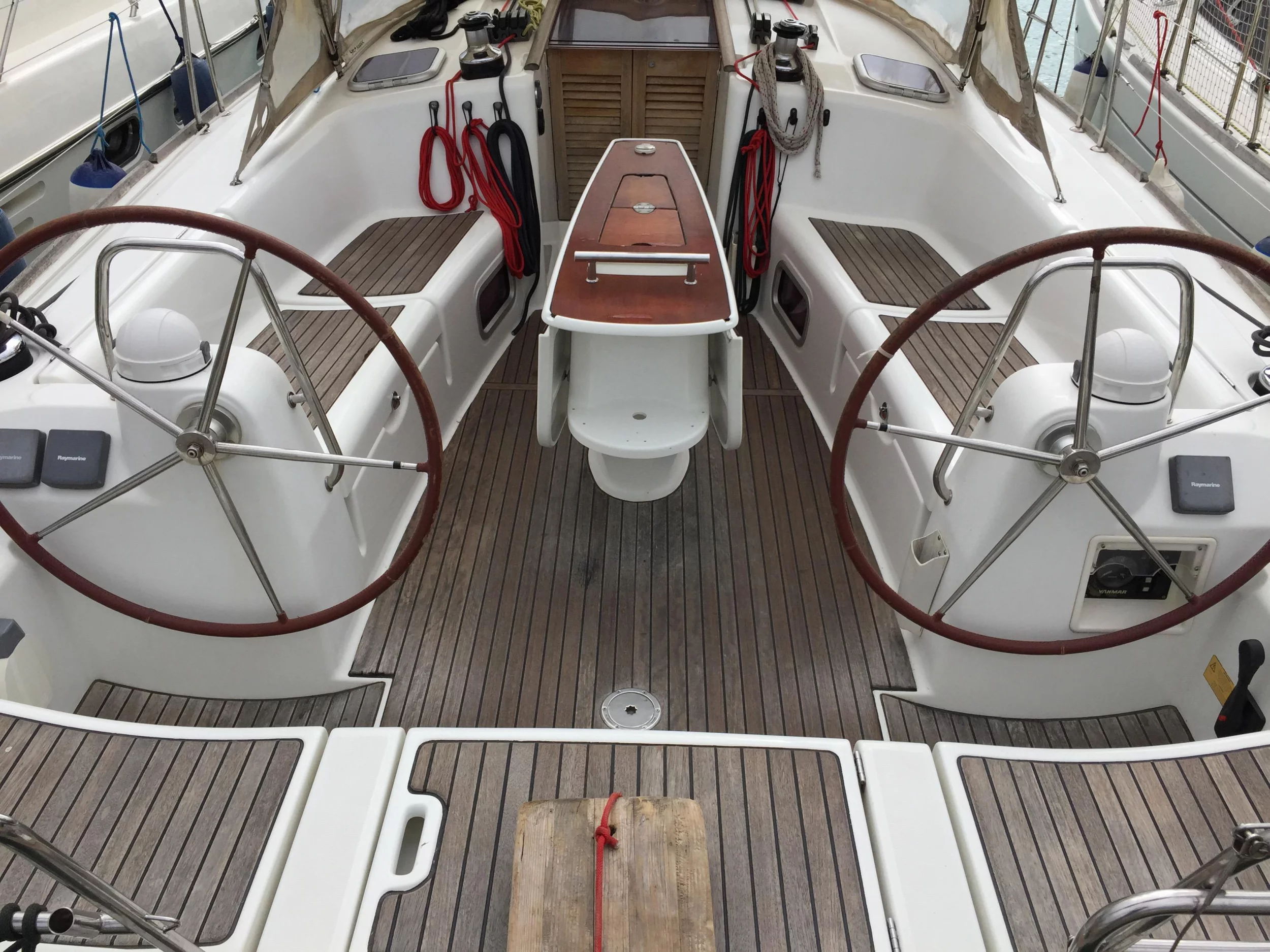 Oceanis 43 (Silly Shark (GND))  - 5