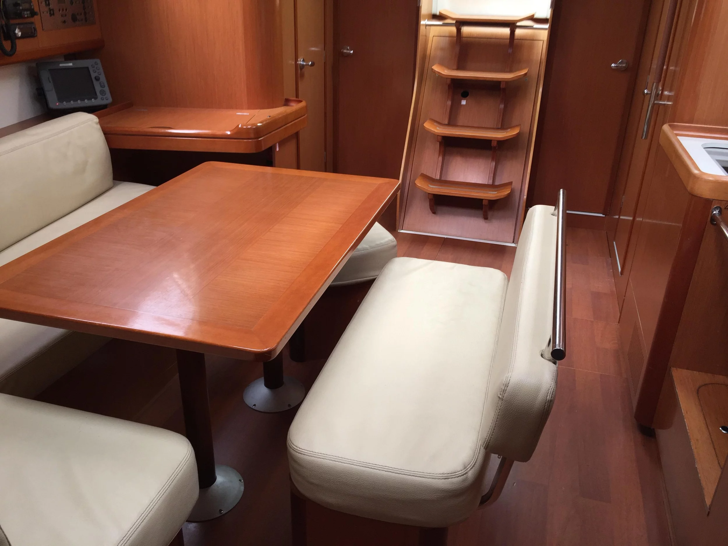 Oceanis 43 (Silly Shark (GND))  - 13