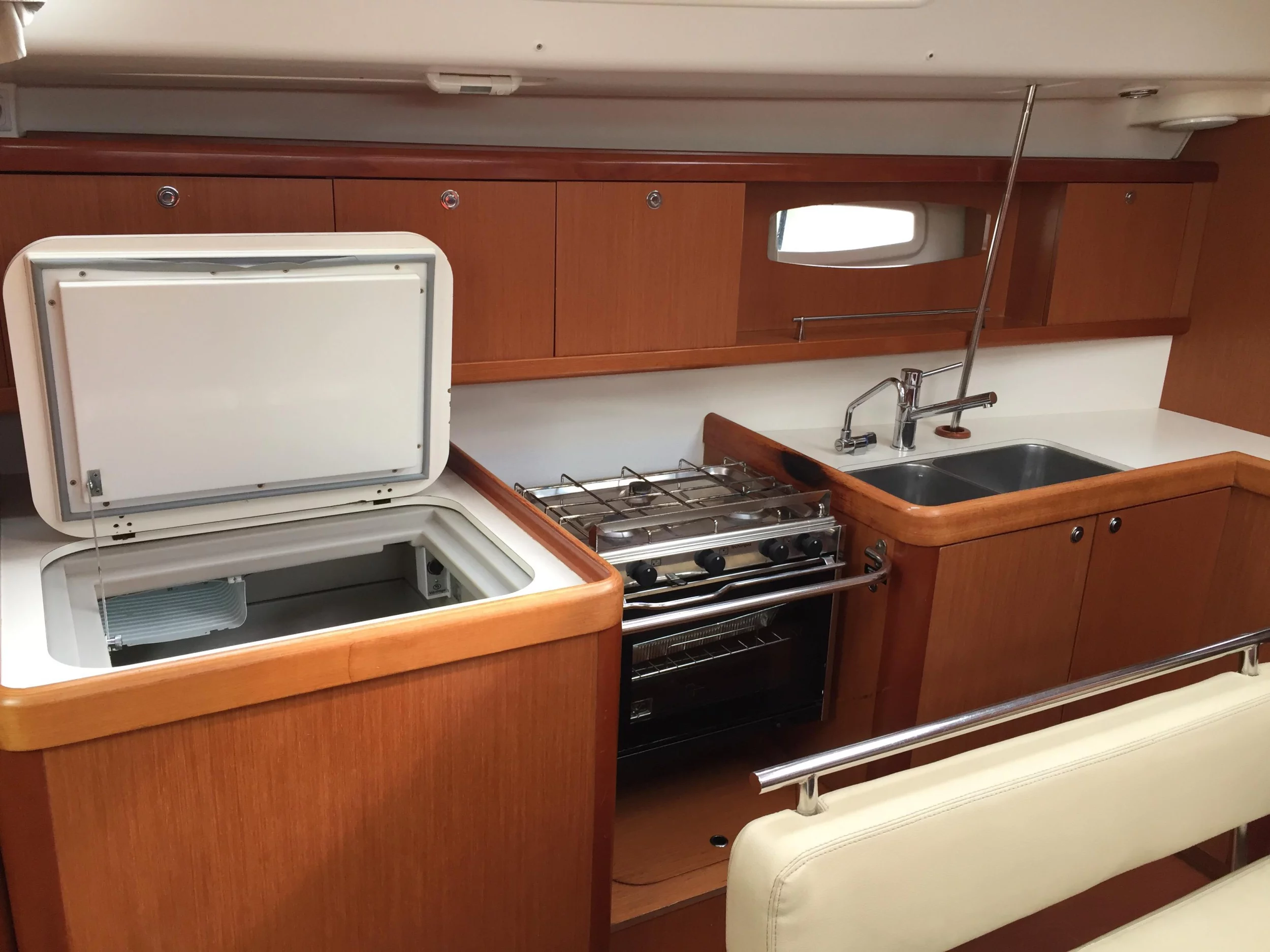 Oceanis 43 (Silly Shark (GND))  - 7