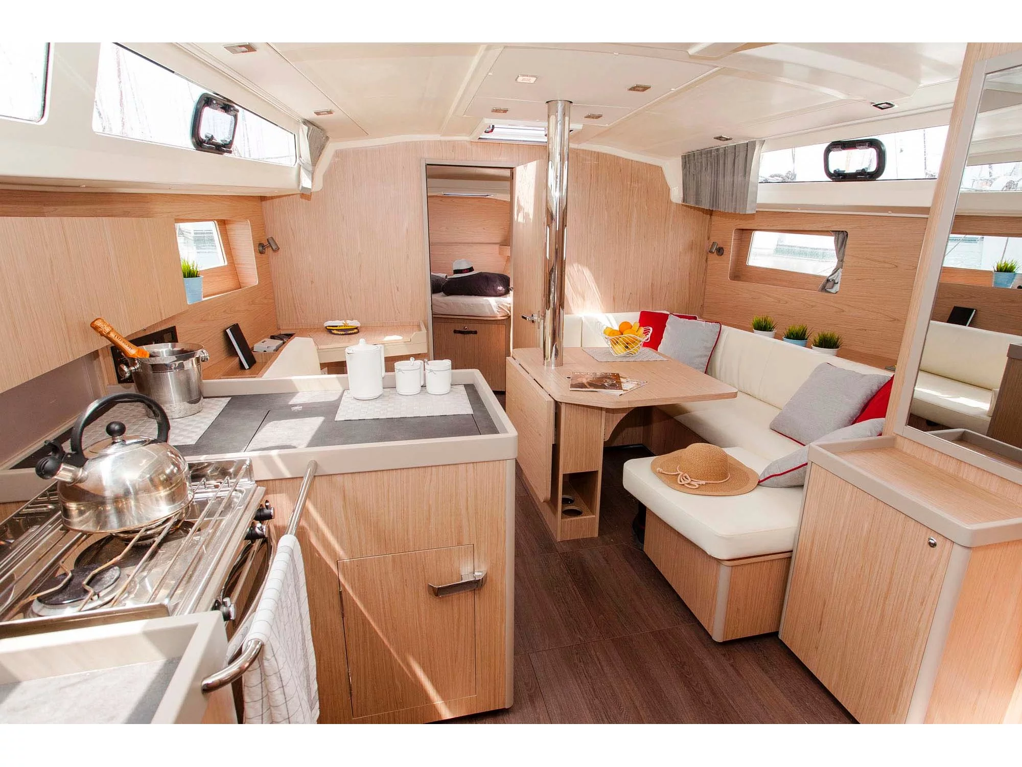 Oceanis 41.1 (Foreigner) Interior image - 7