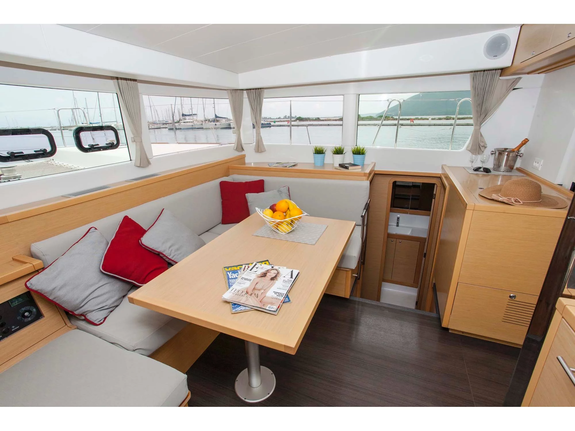 Lagoon 39 (U2) Interior image - 17