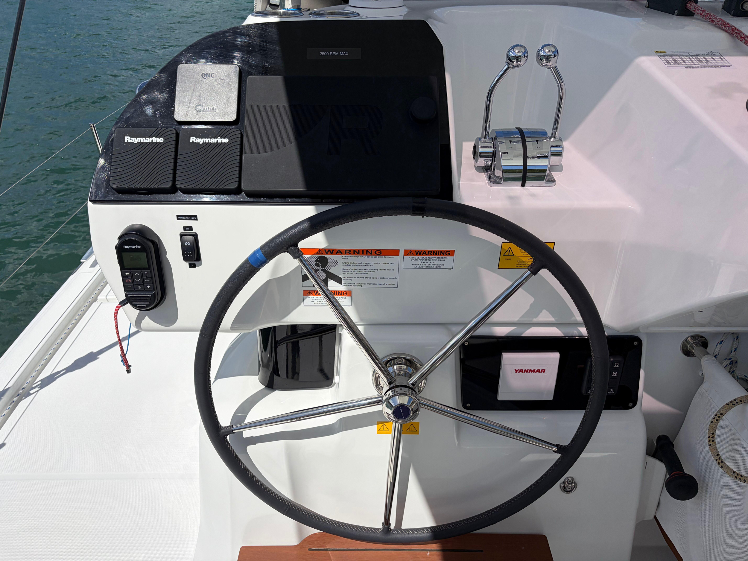 Lagoon 43 (Owners Version) — photo 11